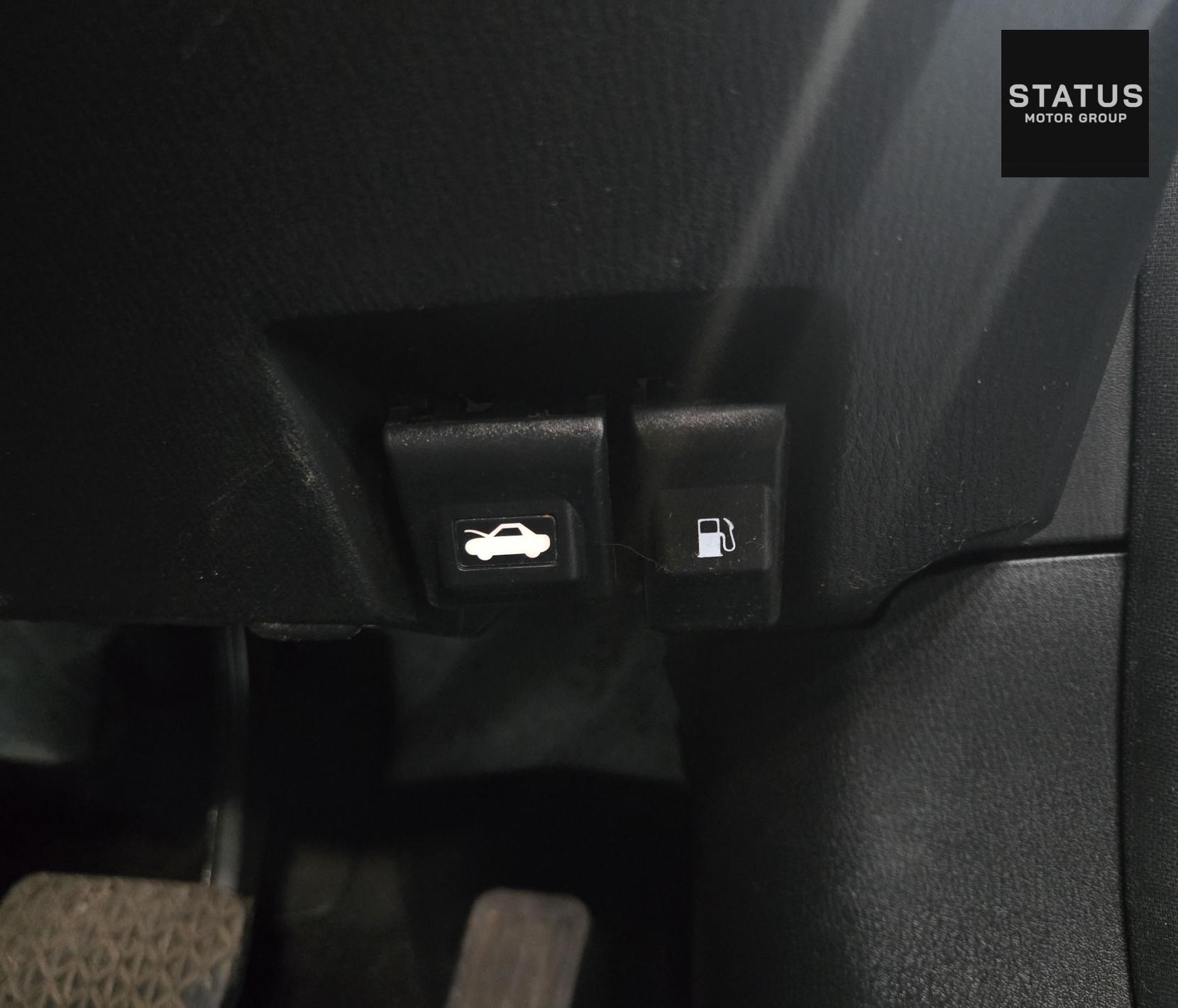 Mazda Mazda6 2.2 SKYACTIV-D Sport Nav Estate 5dr Diesel Auto Euro 6 (s/s) (175 ps)