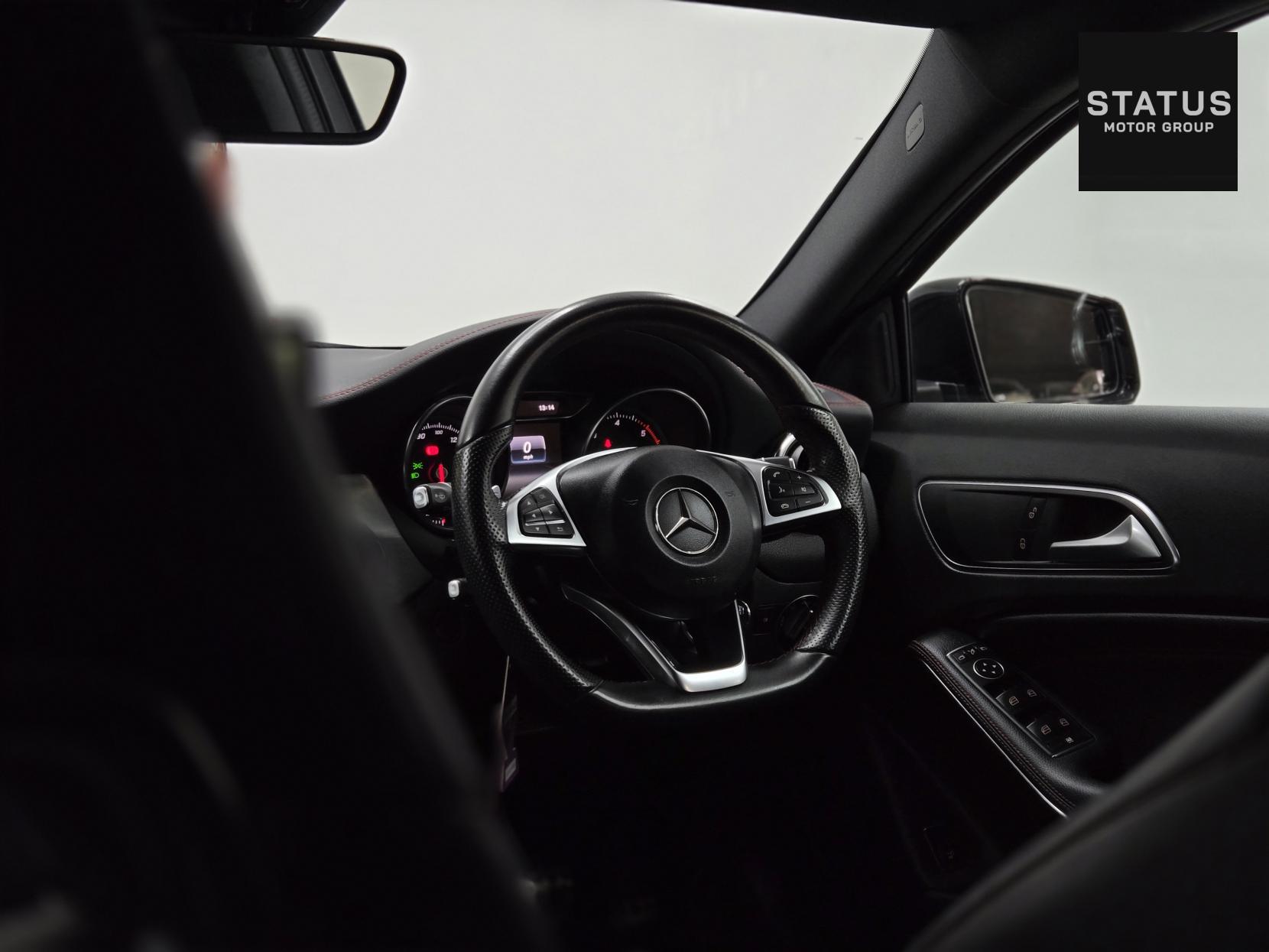 Mercedes-Benz GLA 2.1 GLA220d AMG Line (Premium) SUV 5dr Diesel 7G-DCT 4MATIC Euro 6 (s/s) (177 ps)
