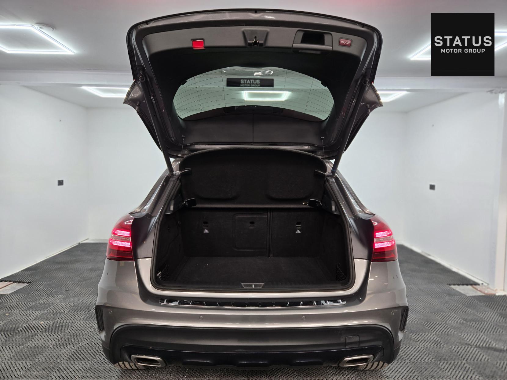 Mercedes-Benz GLA 2.1 GLA220d AMG Line (Premium) SUV 5dr Diesel 7G-DCT 4MATIC Euro 6 (s/s) (177 ps)