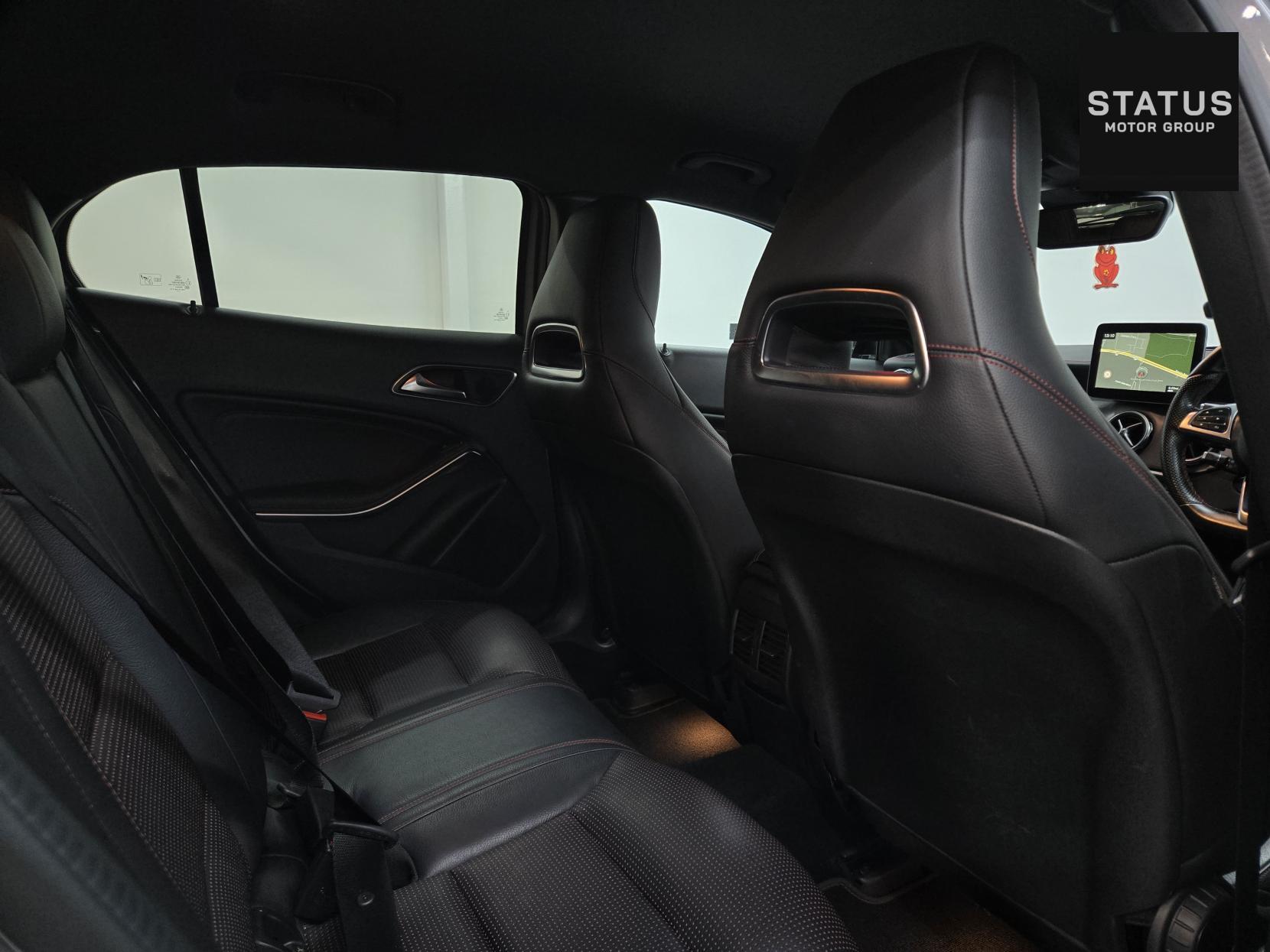 Mercedes-Benz GLA 2.1 GLA220d AMG Line (Premium) SUV 5dr Diesel 7G-DCT 4MATIC Euro 6 (s/s) (177 ps)