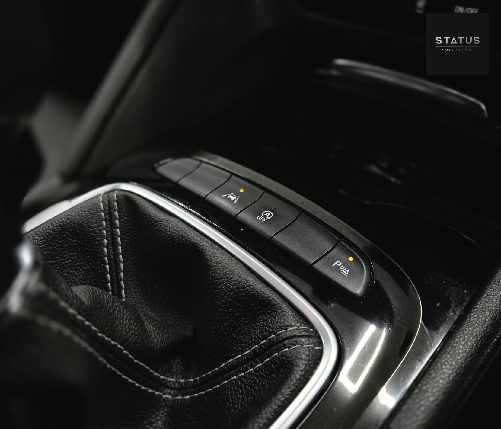 Vauxhall Insignia 1.6 Turbo D BlueInjection Elite Nav Grand Sport 5dr Diesel Manual Euro 6 (s/s) (136 ps)