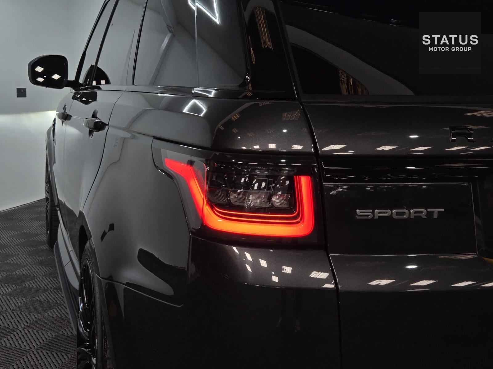 Land Rover Range Rover Sport 3.0 SD V6 HSE Dynamic SUV 5dr Diesel Auto 4WD Euro 6 (s/s) (306 ps)