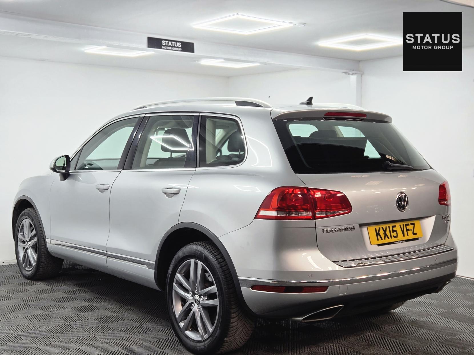 Volkswagen Touareg 3.0 TDI V6 BlueMotion Tech SE SUV 5dr Diesel Tiptronic 4WD Euro 6 (s/s) (204 ps)