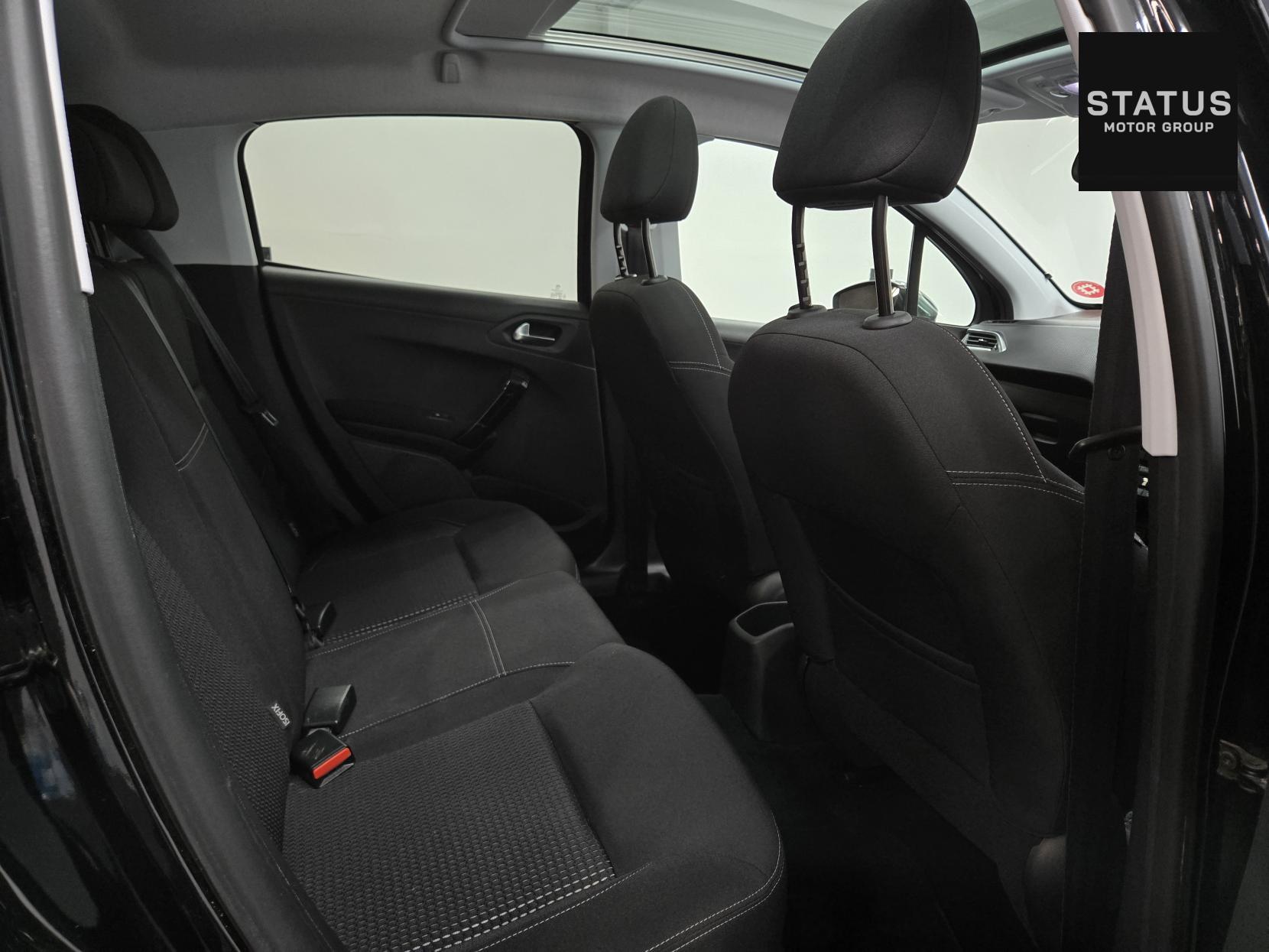 Peugeot 208 1.2 PureTech Tech Edition Hatchback 5dr Petrol EAT Euro 6 (s/s) (110 ps)