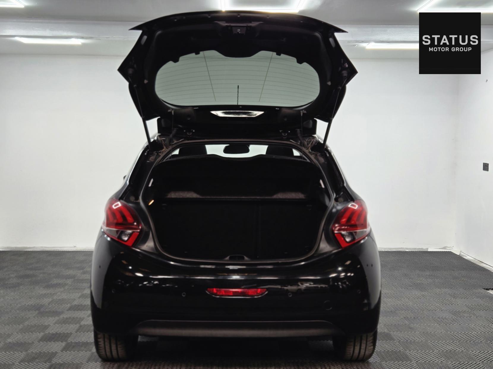 Peugeot 208 1.2 PureTech Tech Edition Hatchback 5dr Petrol EAT Euro 6 (s/s) (110 ps)