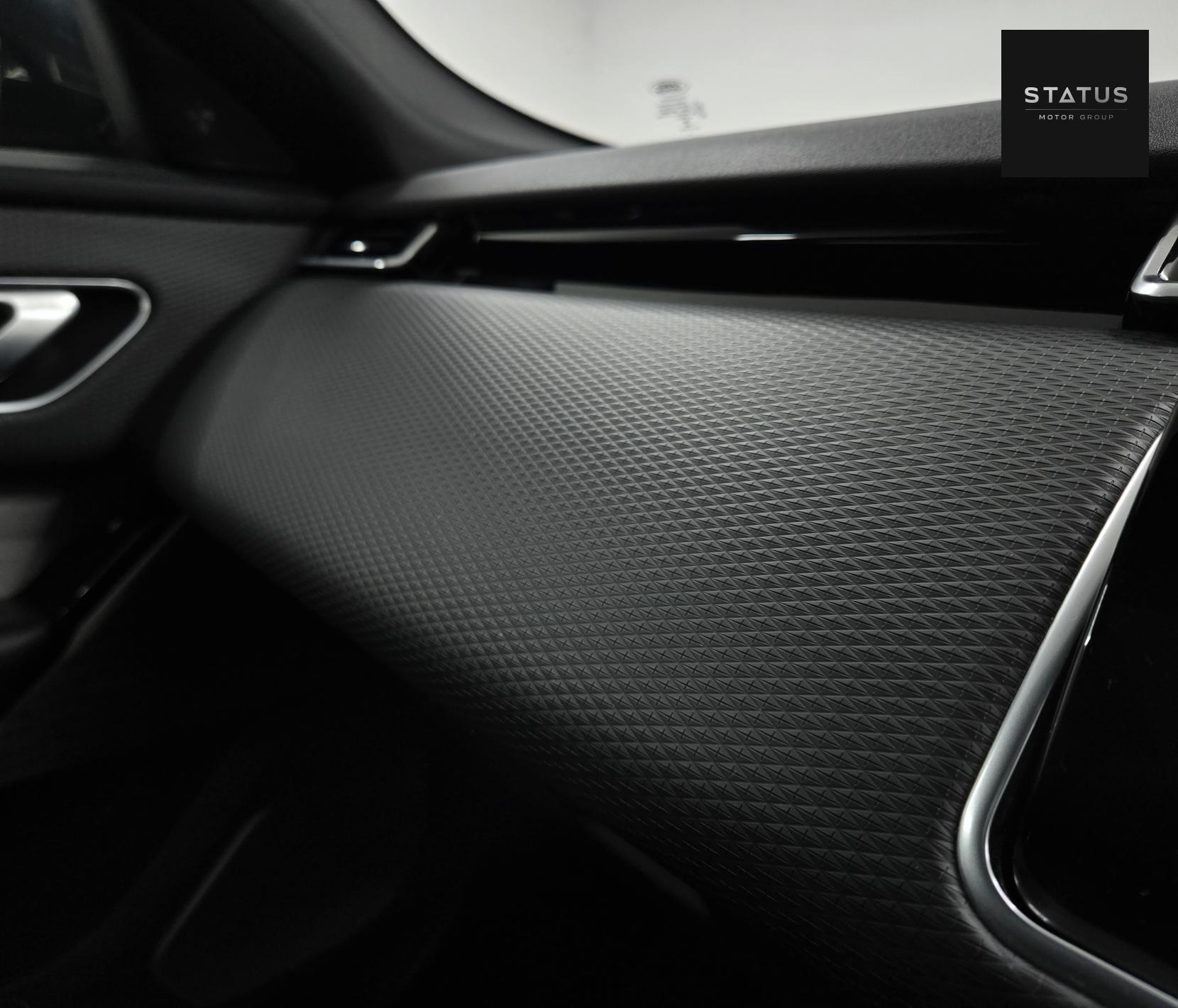 Land Rover Range Rover Velar 2.0 D180 R-Dynamic SE SUV 5dr Diesel Auto 4WD Euro 6 (s/s) (180 ps)