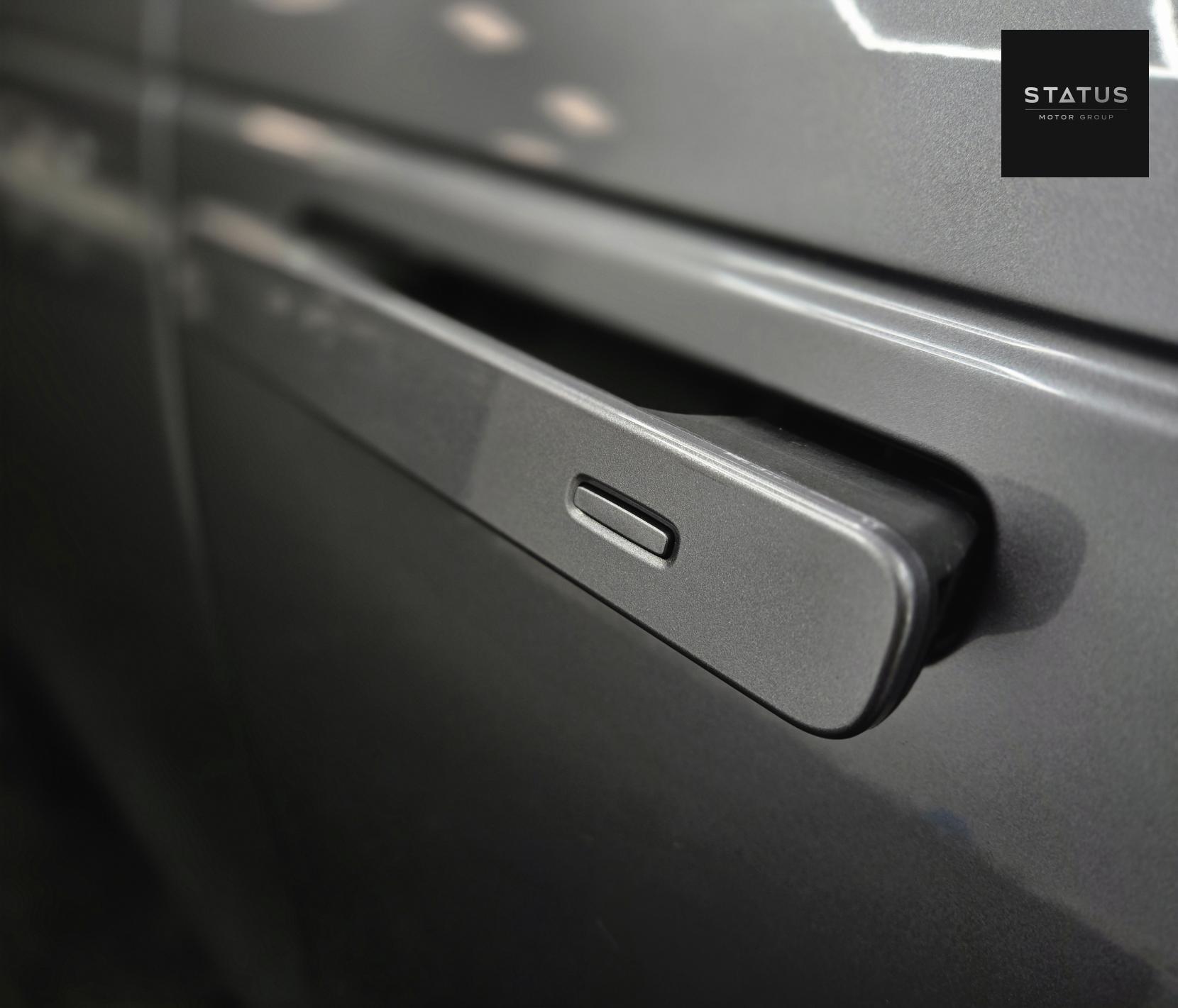 Land Rover Range Rover Velar 2.0 D180 R-Dynamic SE SUV 5dr Diesel Auto 4WD Euro 6 (s/s) (180 ps)