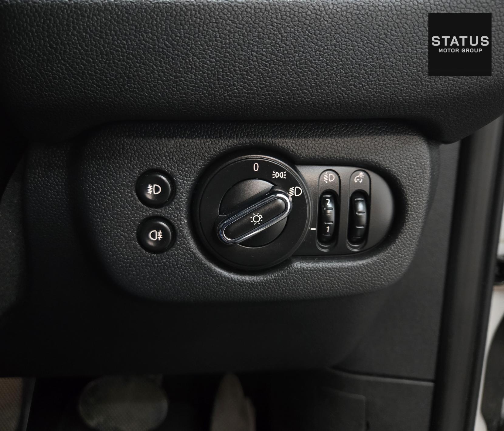MINI Clubman 1.5 Cooper Estate 6dr Petrol Steptronic Euro 6 (s/s) (136 ps)