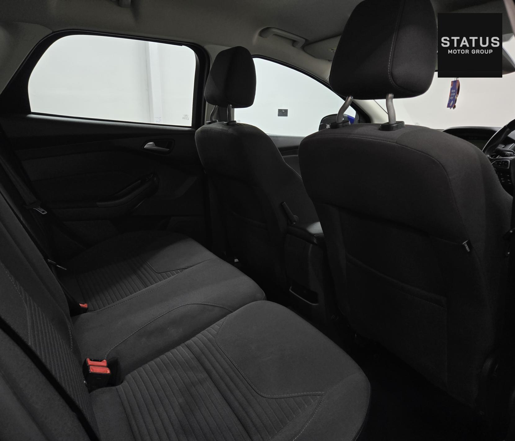 Ford Focus 1.0T EcoBoost Titanium Estate 5dr Petrol Auto Euro 6 (s/s) (125 ps)