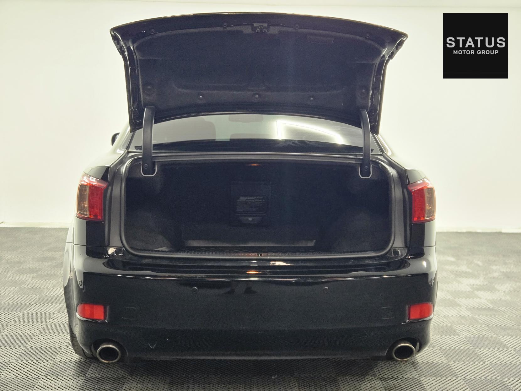 Lexus IS 2.5 250 V6 Advance Saloon 4dr Petrol Auto Euro 5 (208 ps)