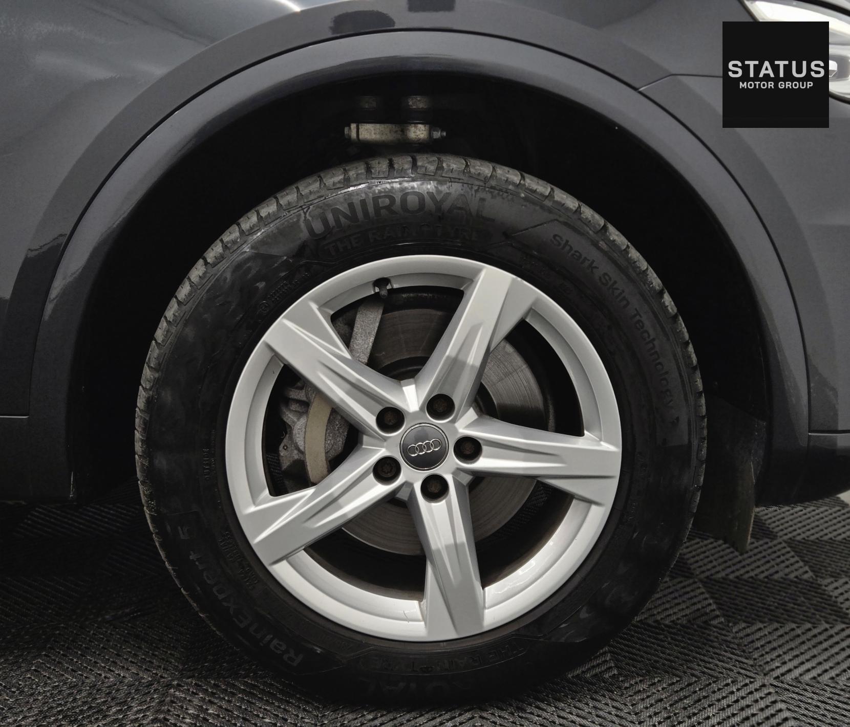 Audi Q5 2.0 TDI 40 Sport SUV 5dr Diesel S Tronic quattro Euro 6 (s/s) (190 ps)
