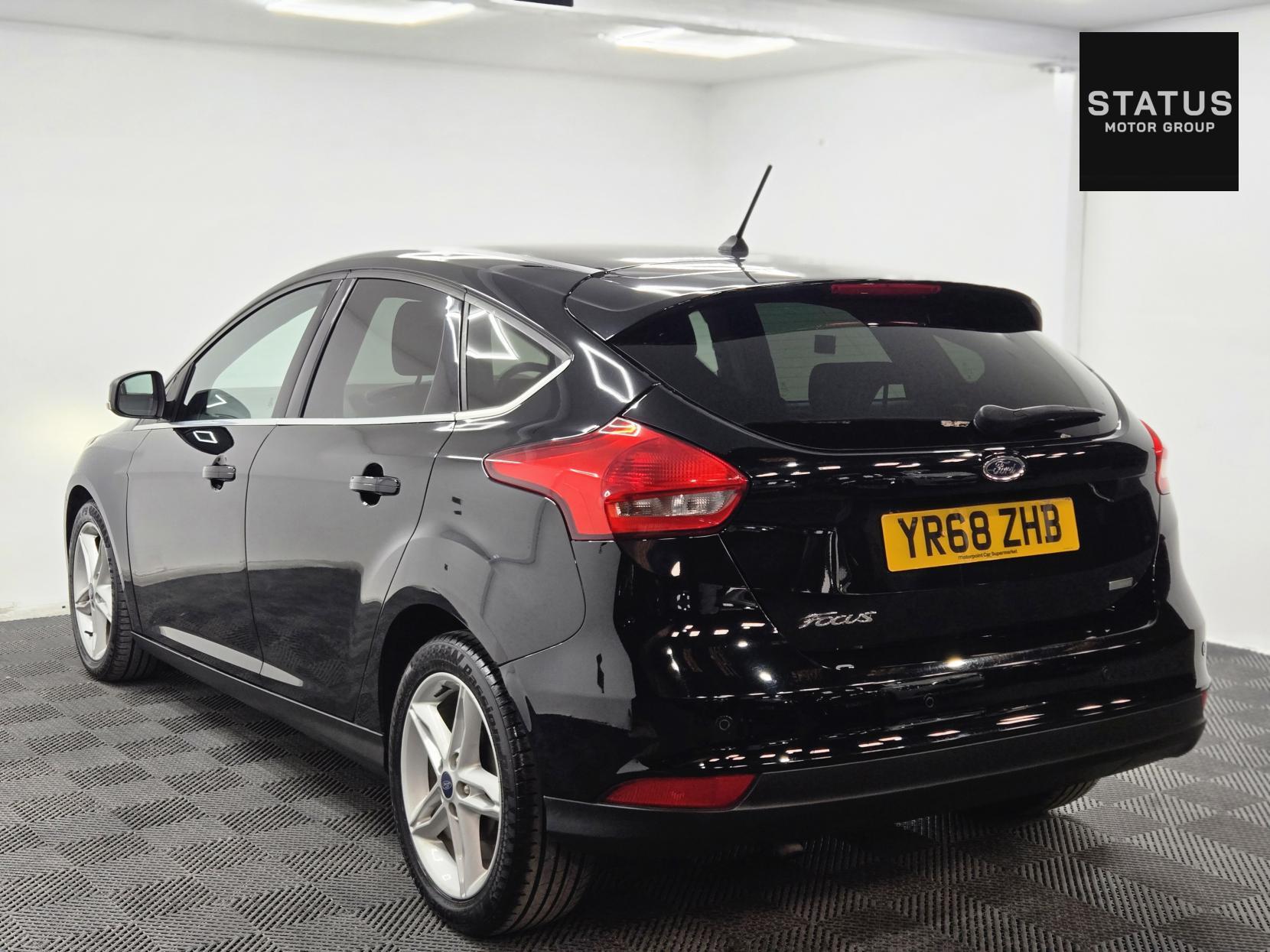 Ford Focus 1.0T EcoBoost Zetec Edition Hatchback 5dr Petrol Manual Euro 6 (s/s) (125 ps)