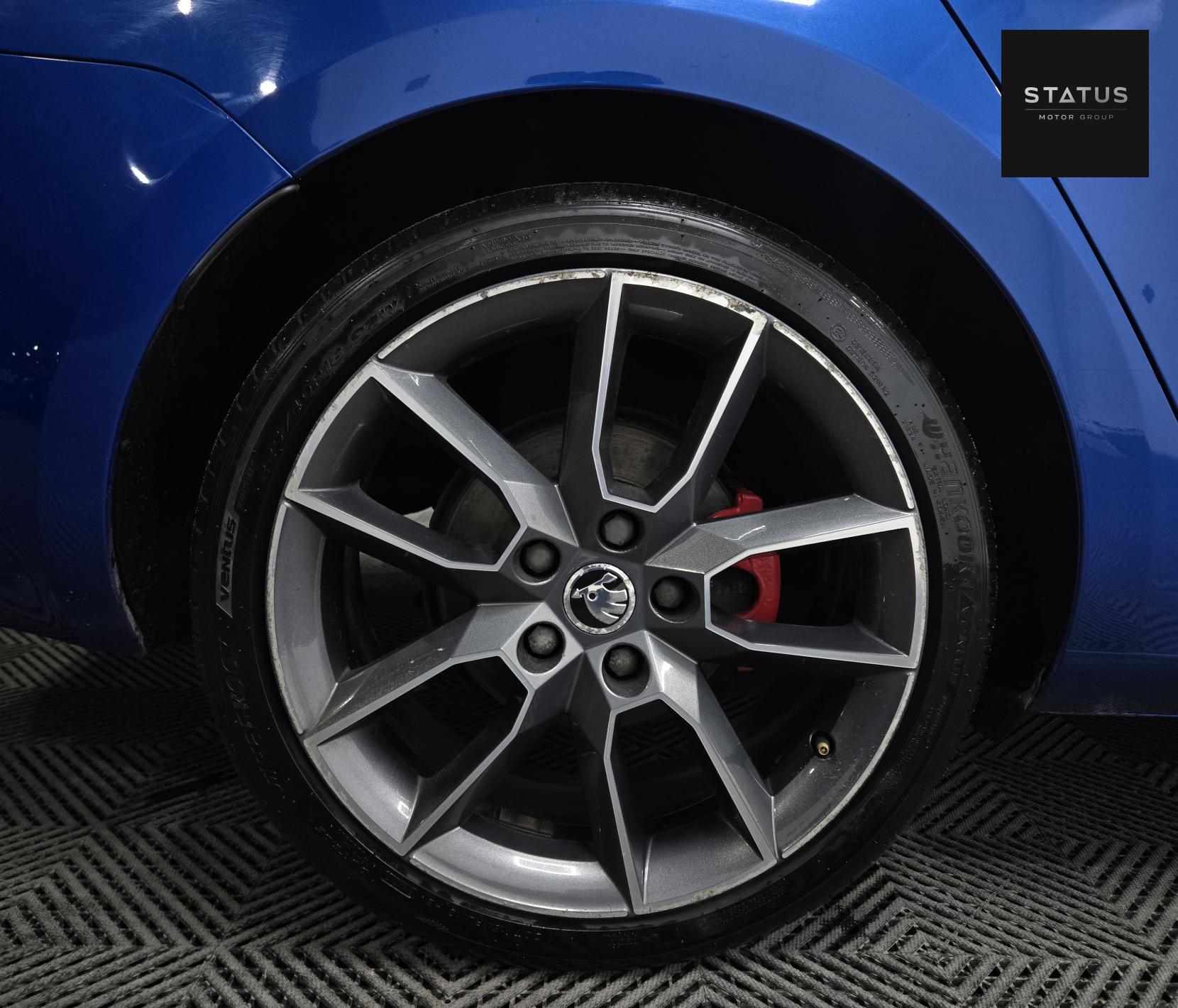 Skoda Octavia 2.0 TDI vRS Estate 5dr Diesel DSG 7Spd Euro 6 (s/s) (184 ps)