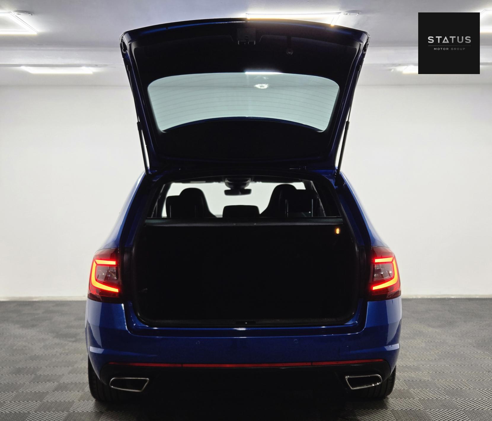 Skoda Octavia 2.0 TDI vRS Estate 5dr Diesel DSG 7Spd Euro 6 (s/s) (184 ps)