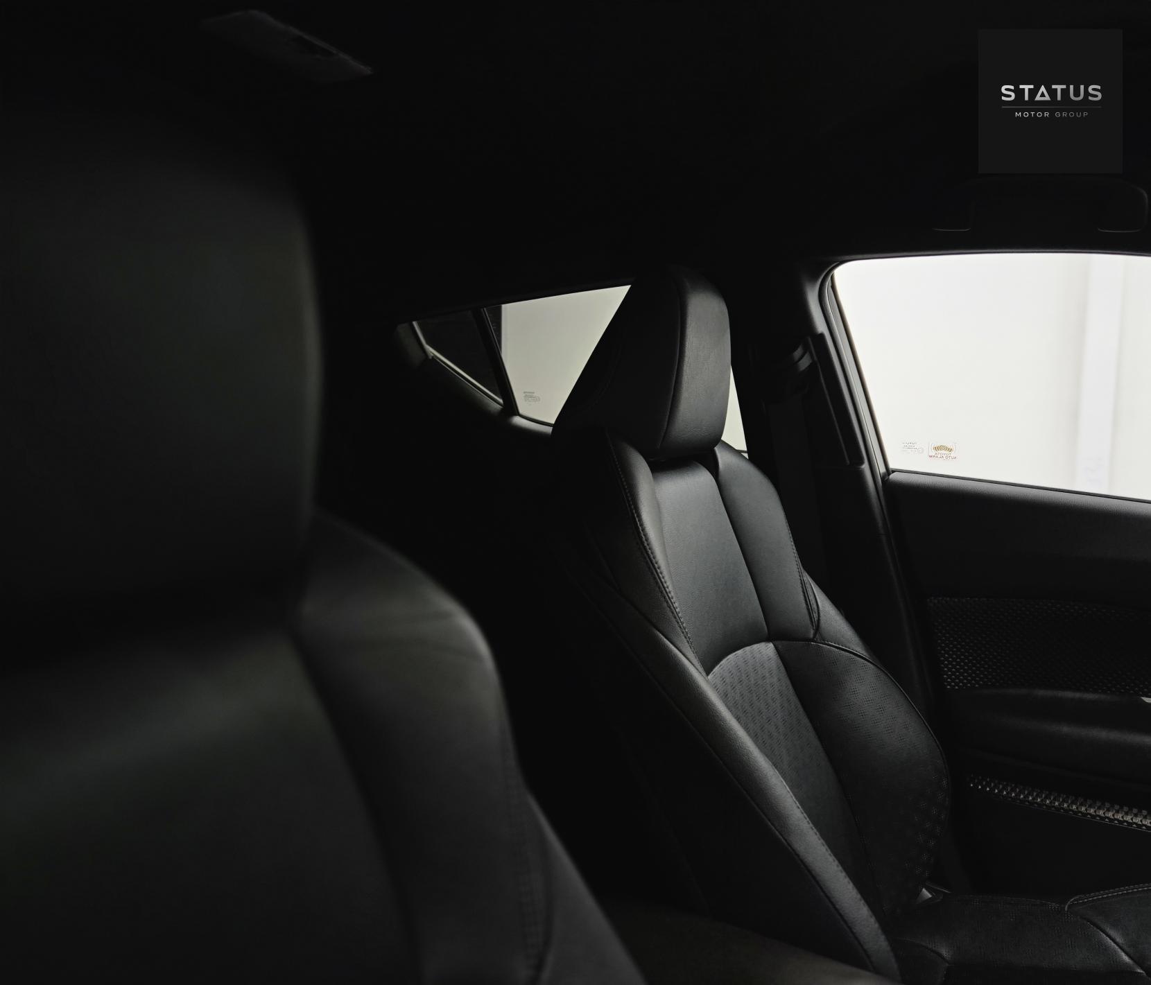 Toyota C-HR 1.8 VVT-h Excel SUV 5dr Petrol Hybrid CVT Euro 6 (s/s) (122 ps)