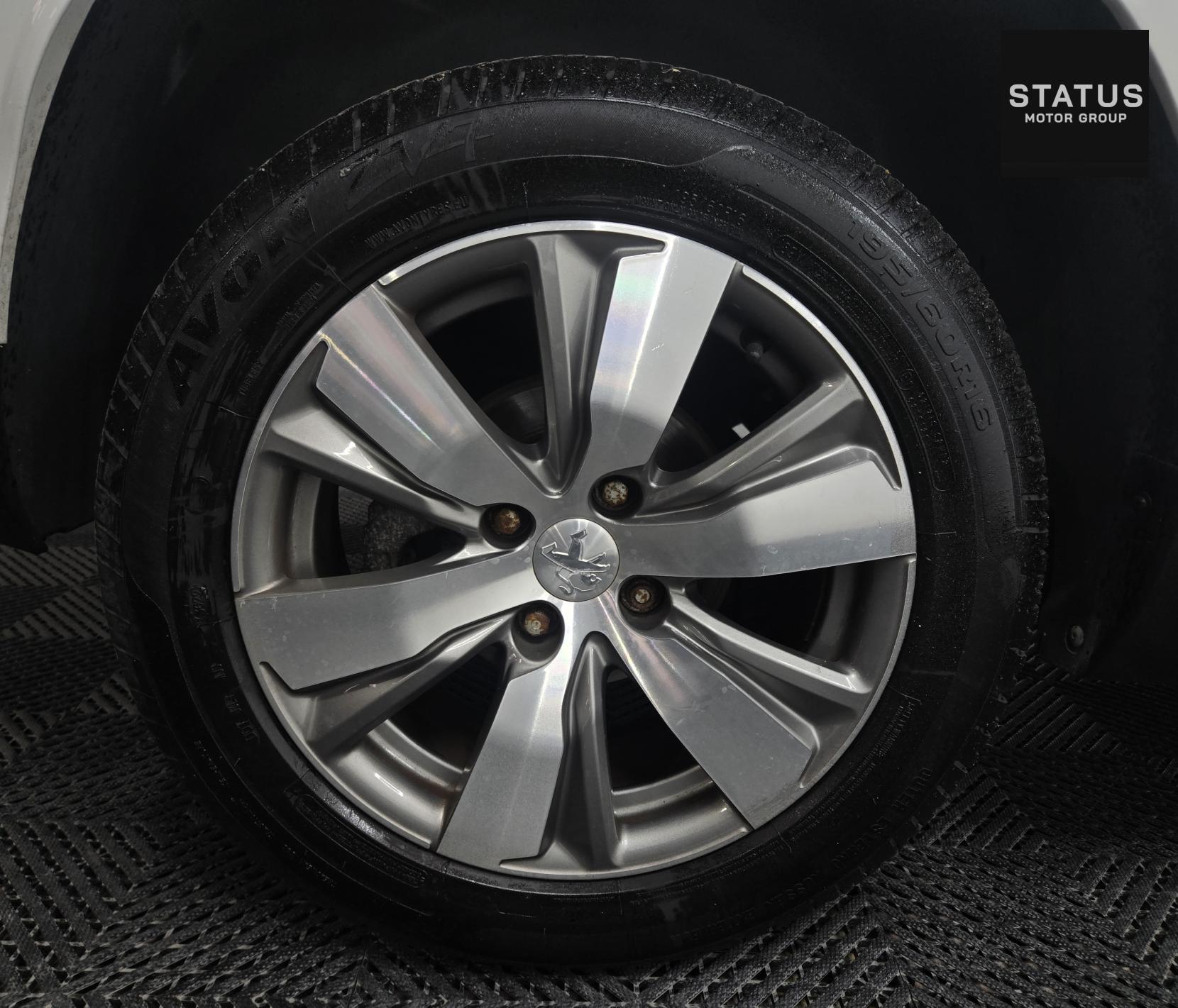 Peugeot 2008 1.2 PureTech Active SUV 5dr Petrol Manual Euro 6 (82 ps)