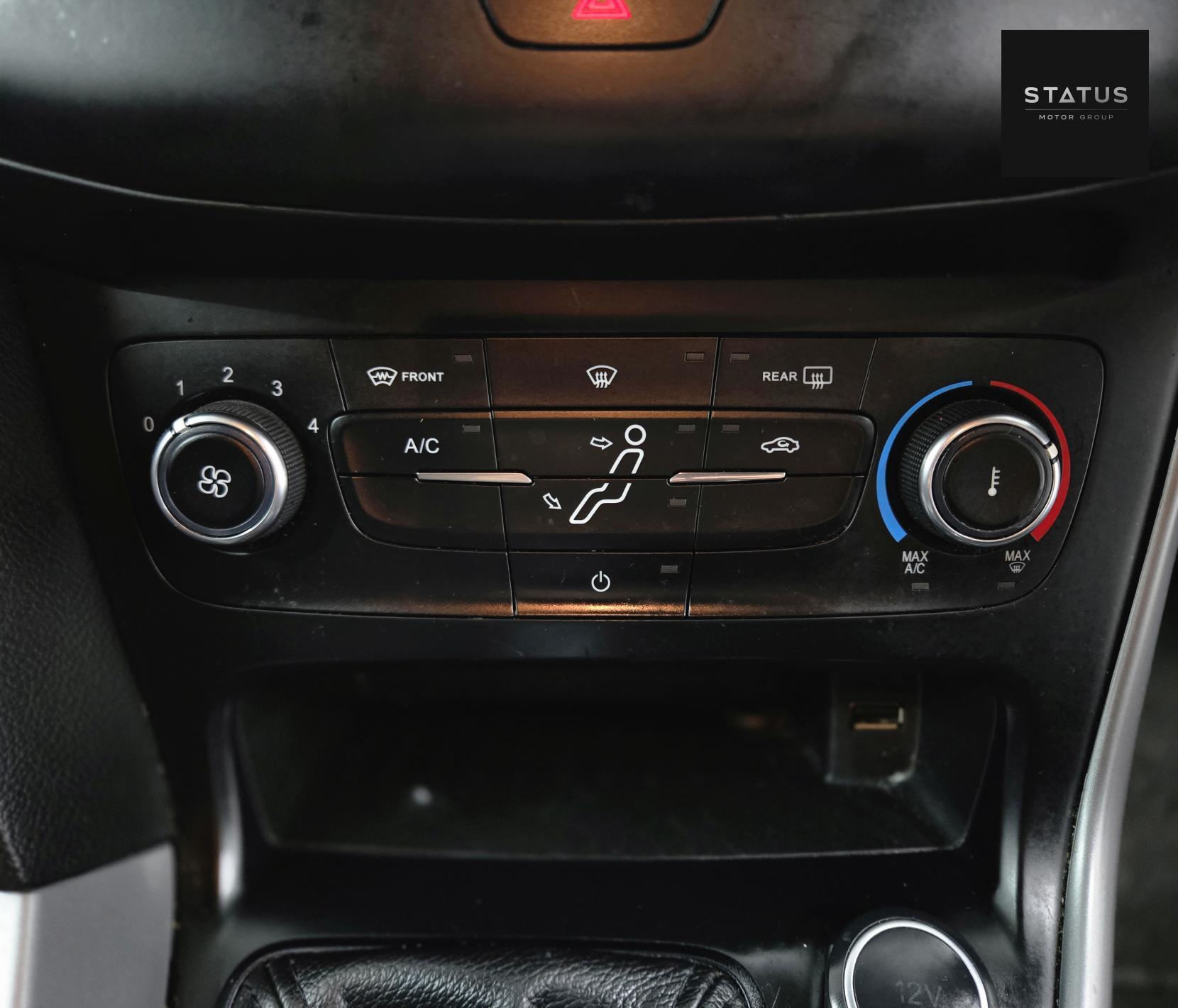 Ford Focus 1.5 TDCi Zetec Edition Hatchback 5dr Diesel Manual Euro 6 (s/s) (120 ps)