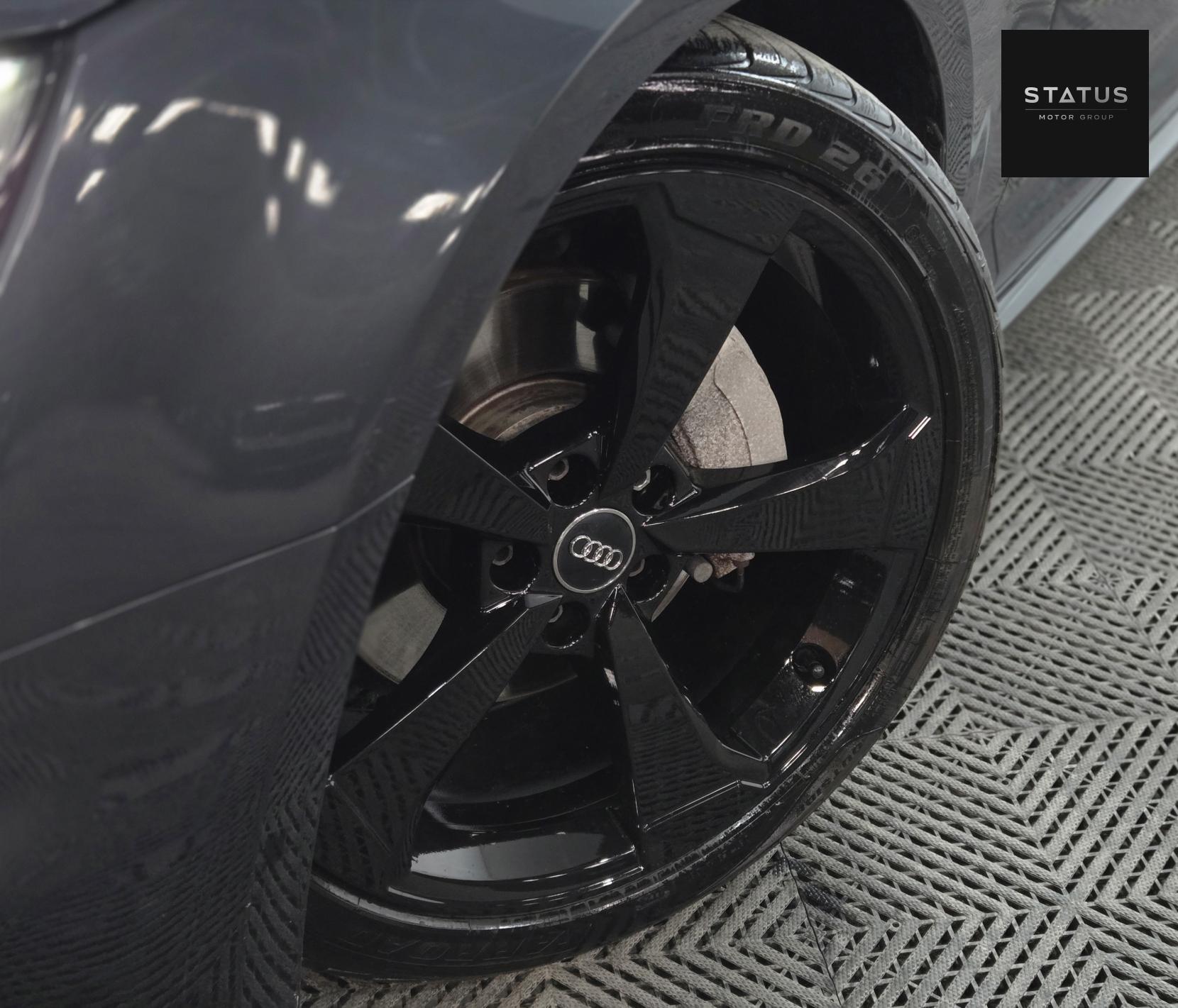 Audi A4 2.0 TDI Black Edition Saloon 4dr Diesel S Tronic quattro Euro 6 (s/s) (190 ps)