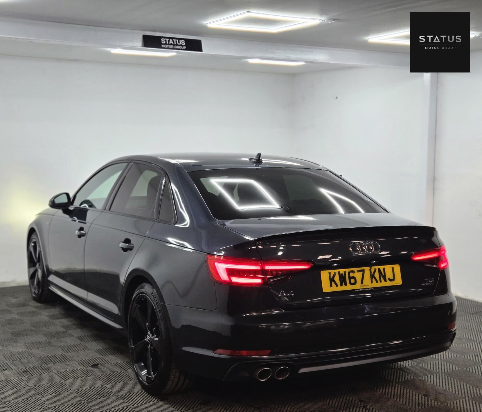 Audi A4 2.0 TDI Black Edition Saloon 4dr Diesel S Tronic quattro Euro 6 (s/s) (190 ps)
