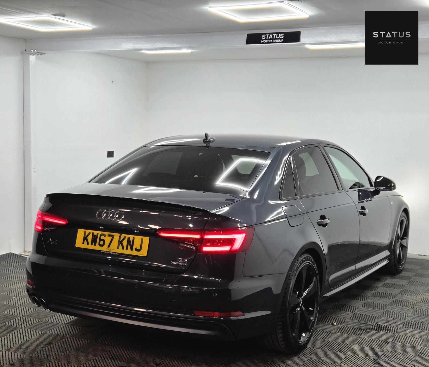 Audi A4 2.0 TDI Black Edition Saloon 4dr Diesel S Tronic quattro Euro 6 (s/s) (190 ps)