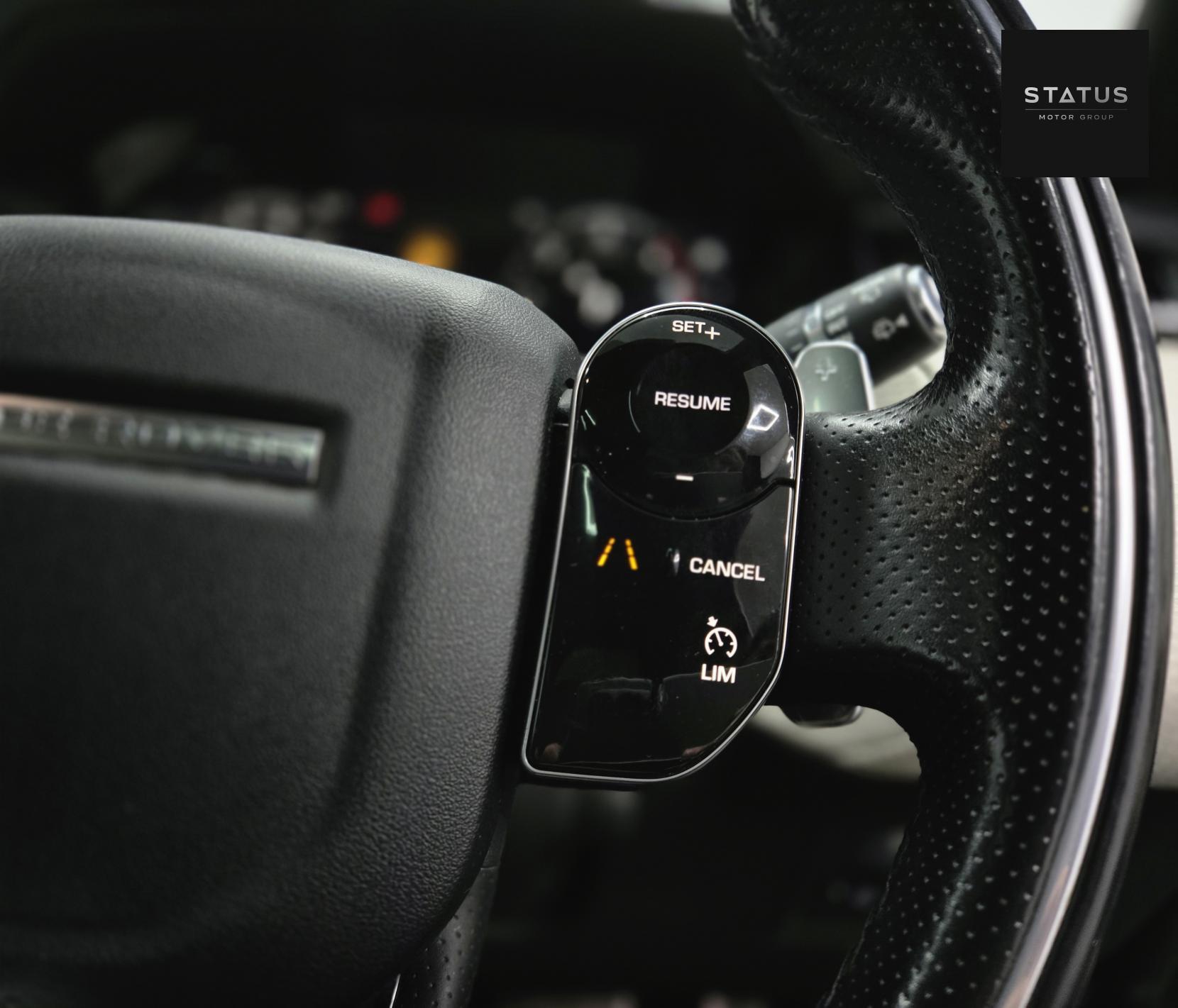 Land Rover Range Rover Velar 2.0 D240 R-Dynamic SE SUV 5dr Diesel Auto 4WD Euro 6 (s/s) (240 ps)