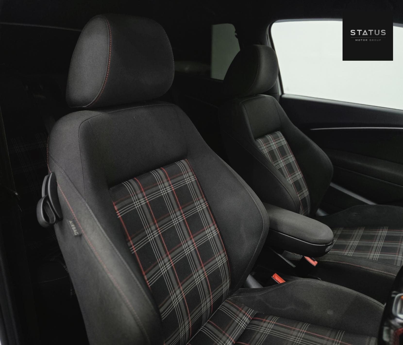 Volkswagen Polo 1.8 TSI BlueMotion Tech GTI Hatchback 3dr Petrol DSG Euro 6 (s/s) (192 ps)