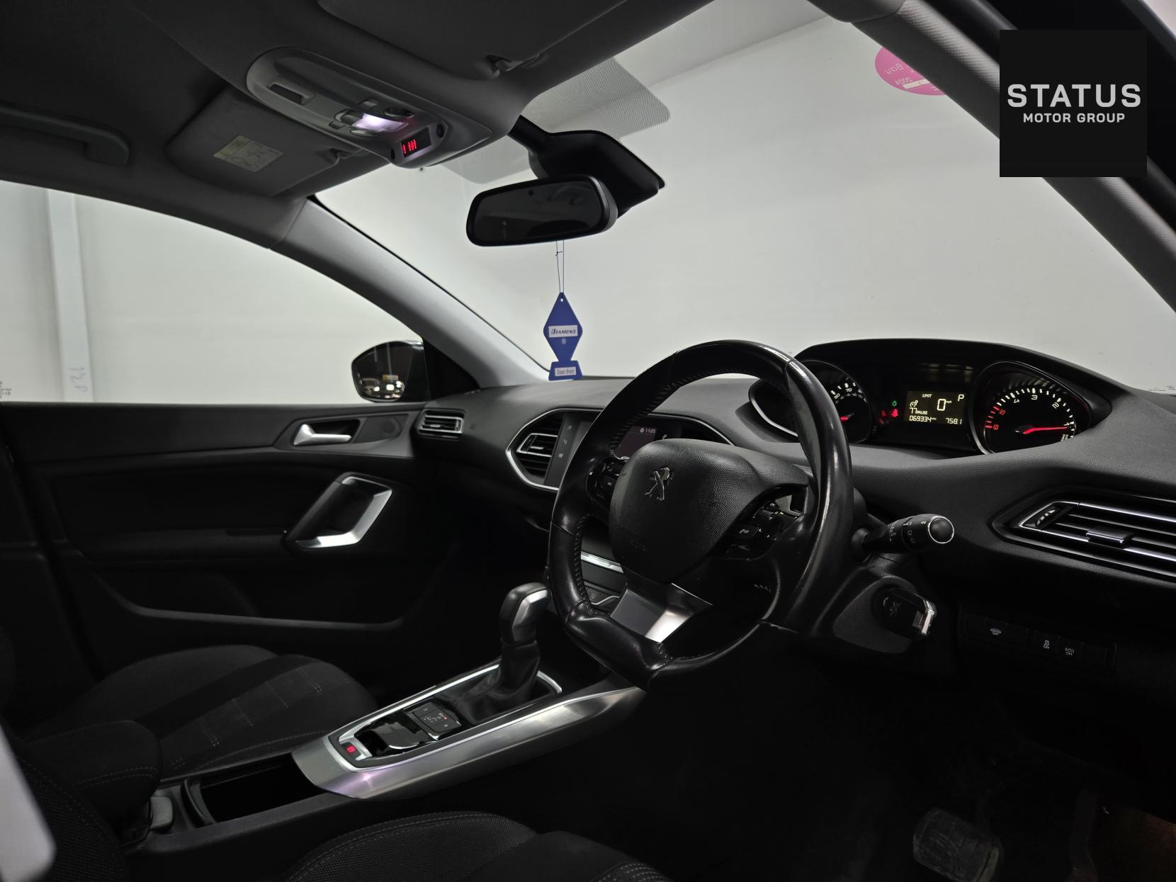Peugeot 308 SW 2.0 BlueHDi Allure Estate 5dr Diesel EAT Euro 6 (s/s) (150 ps)