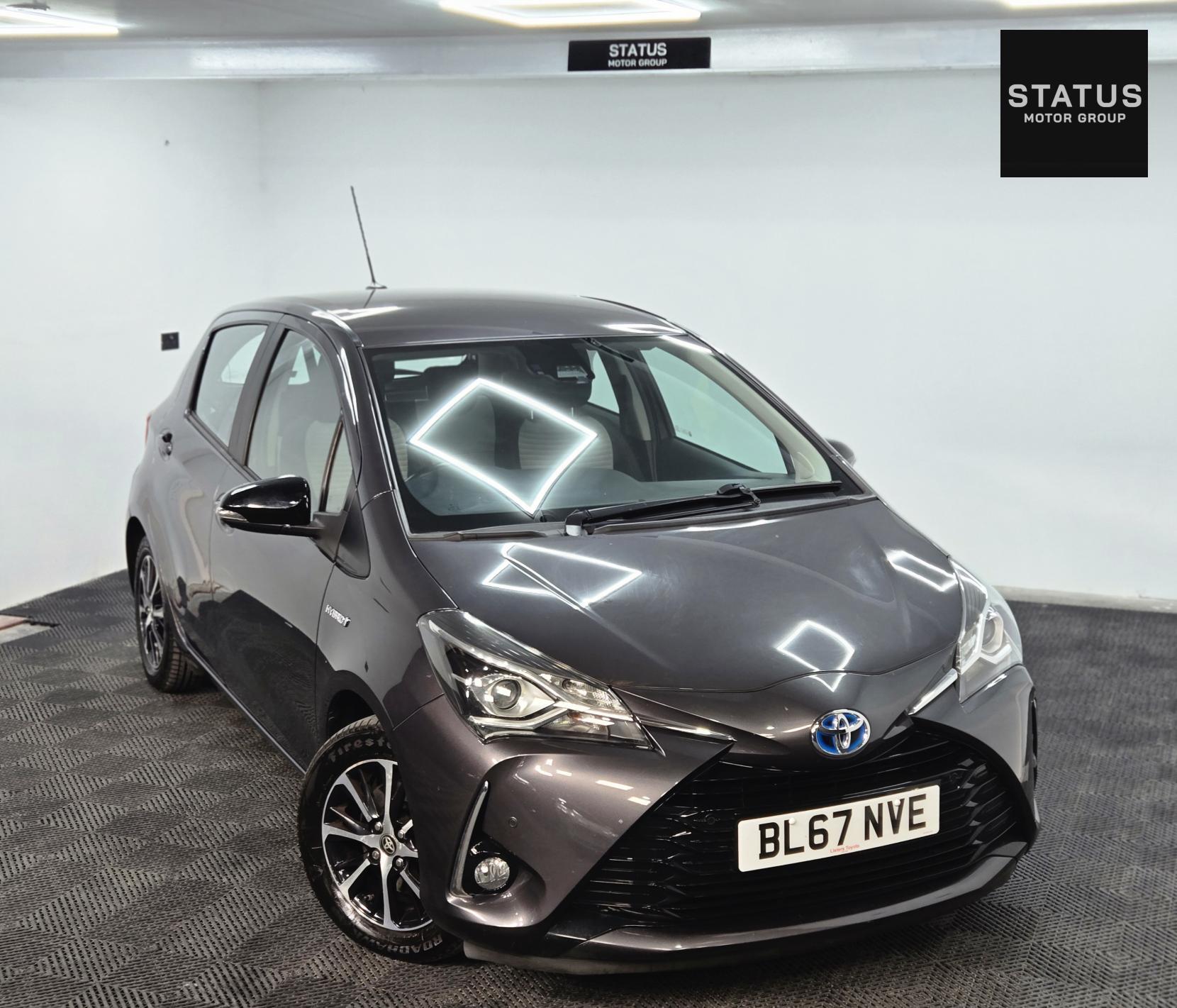 Toyota Yaris 1.5 VVT-h Icon Tech Hatchback 5dr Petrol Hybrid E-CVT Euro 6 (s/s) (100 ps)