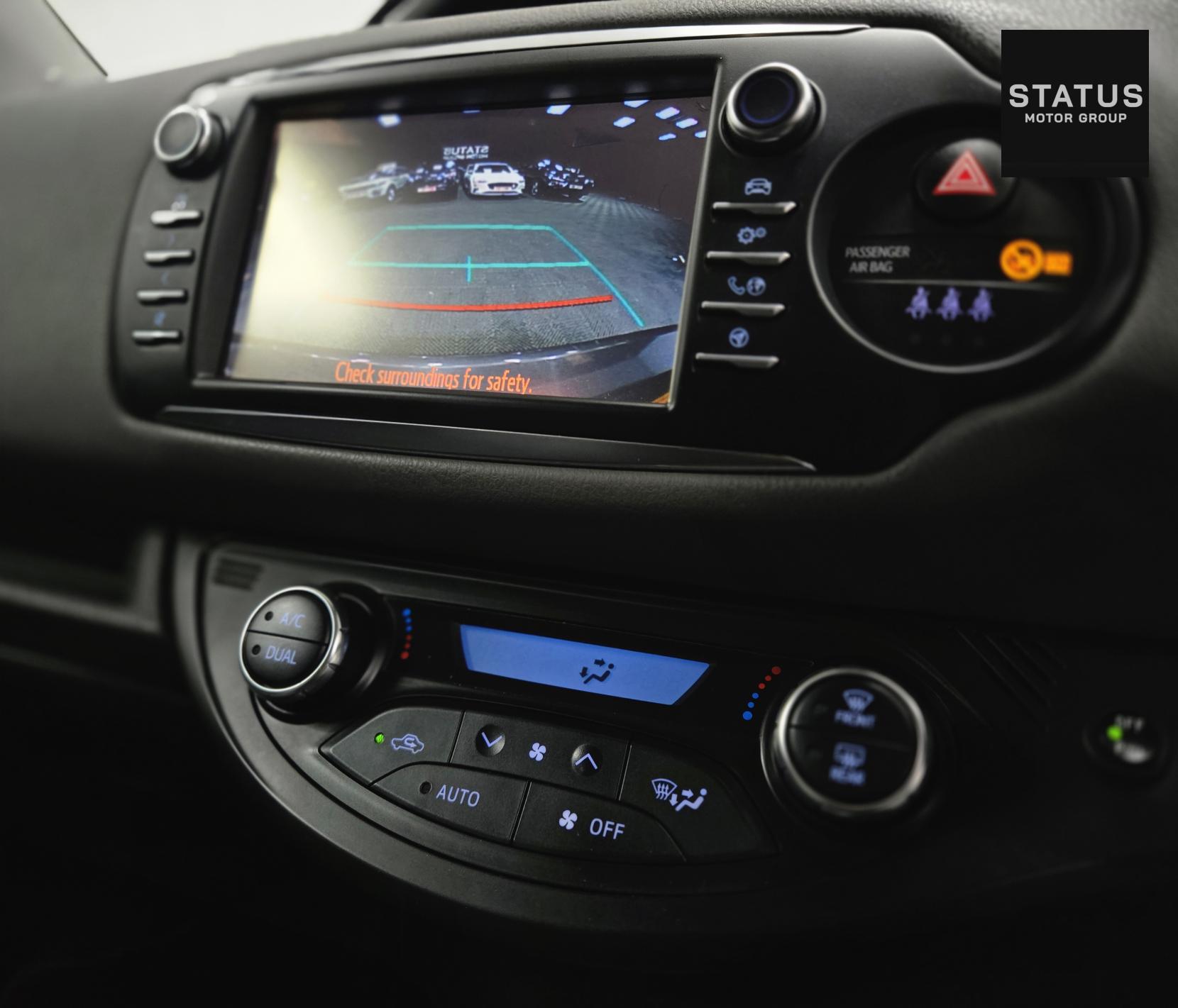 Toyota Yaris 1.5 VVT-h Icon Tech Hatchback 5dr Petrol Hybrid E-CVT Euro 6 (s/s) (100 ps)