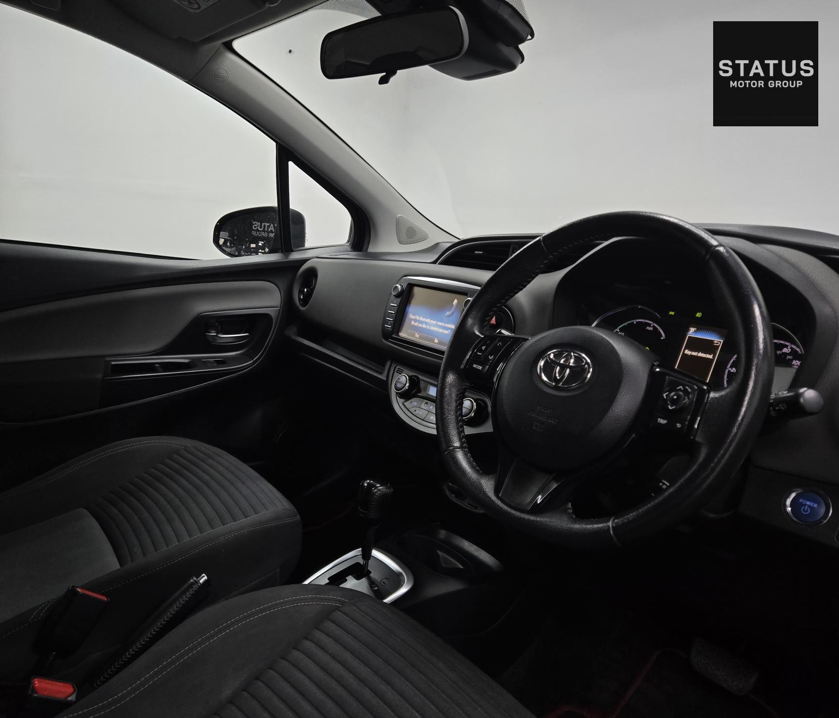 Toyota Yaris 1.5 VVT-h Icon Tech Hatchback 5dr Petrol Hybrid E-CVT Euro 6 (s/s) (100 ps)