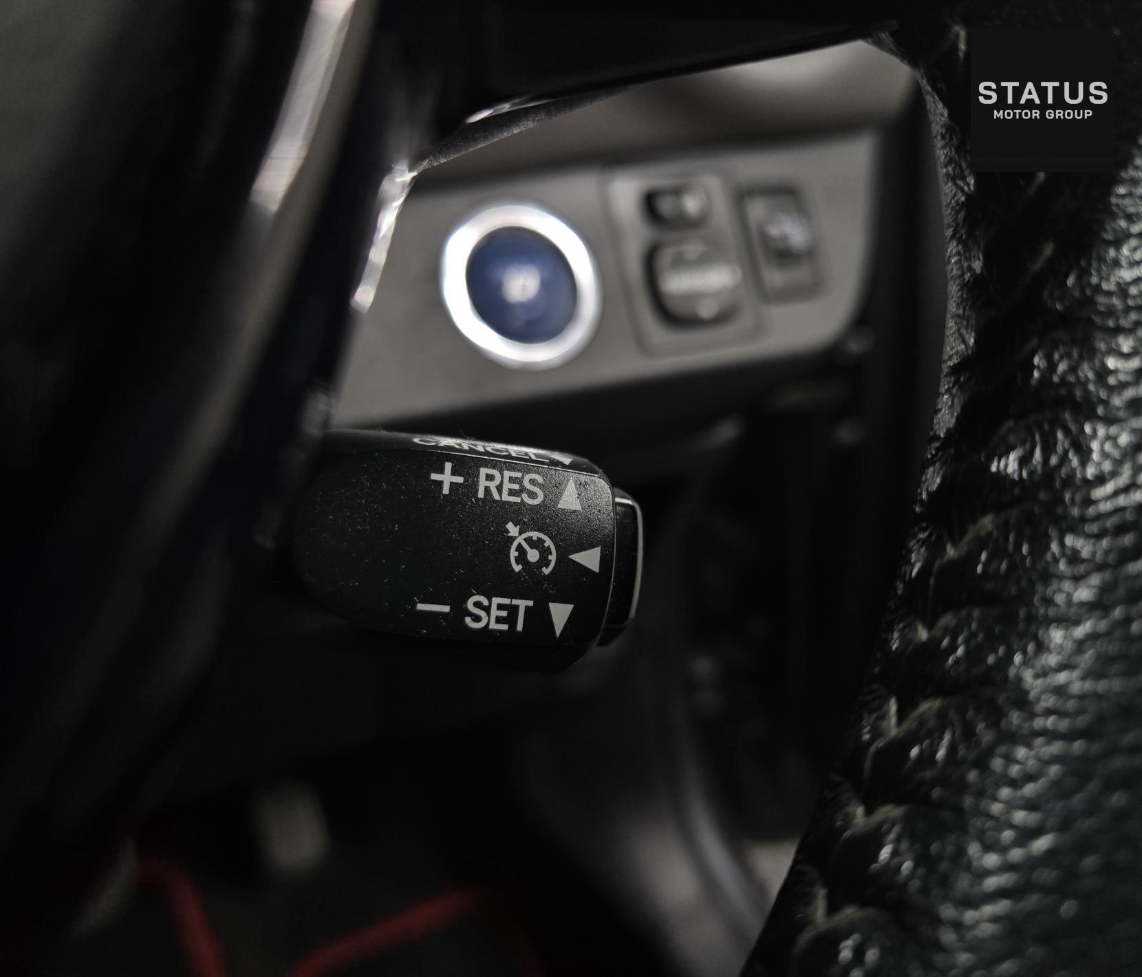 Toyota Yaris 1.5 VVT-h Icon Tech Hatchback 5dr Petrol Hybrid E-CVT Euro 6 (s/s) (100 ps)