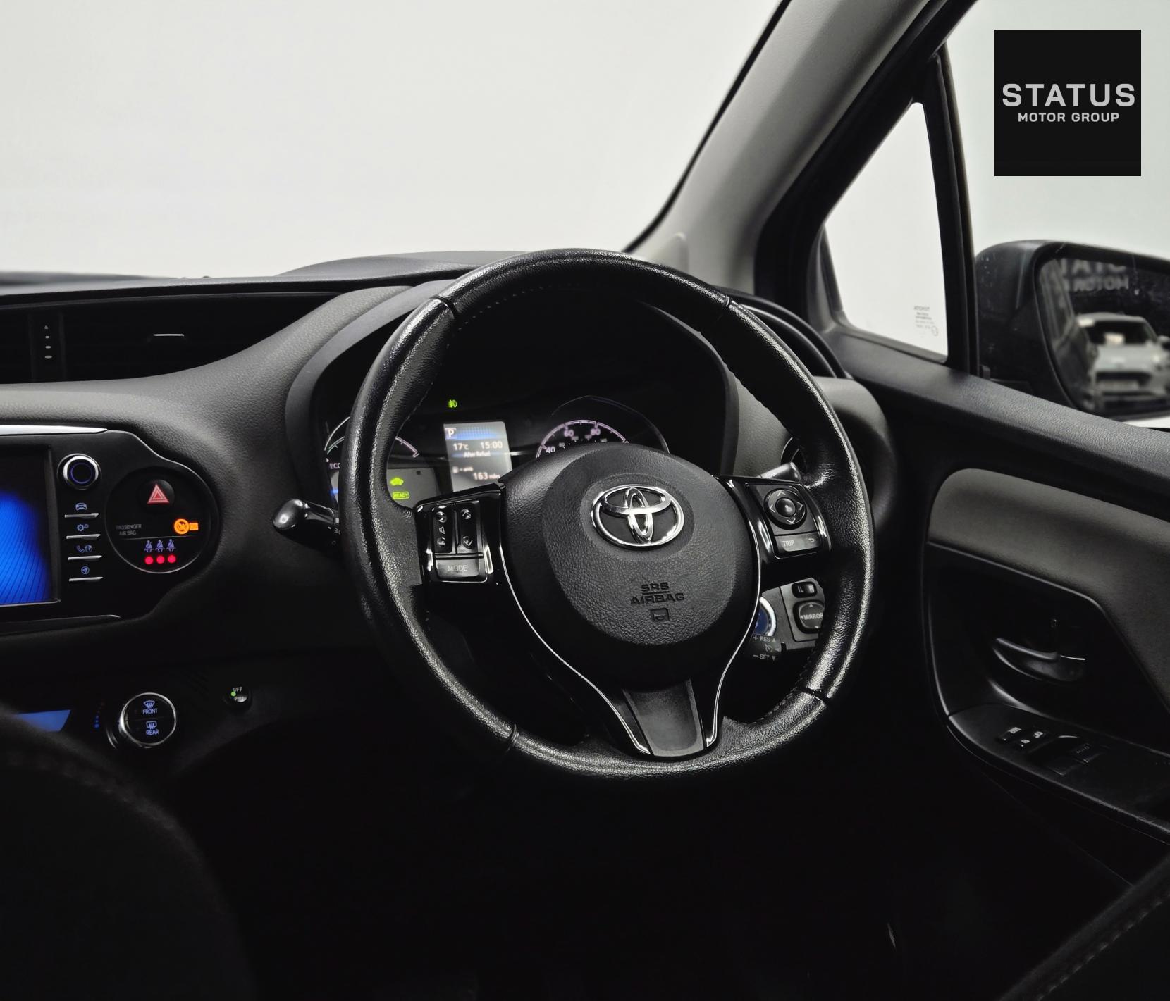 Toyota Yaris 1.5 VVT-h Icon Tech Hatchback 5dr Petrol Hybrid E-CVT Euro 6 (s/s) (100 ps)
