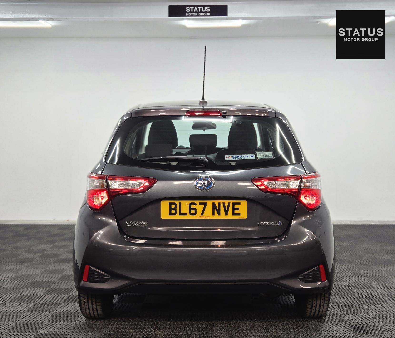 Toyota Yaris 1.5 VVT-h Icon Tech Hatchback 5dr Petrol Hybrid E-CVT Euro 6 (s/s) (100 ps)