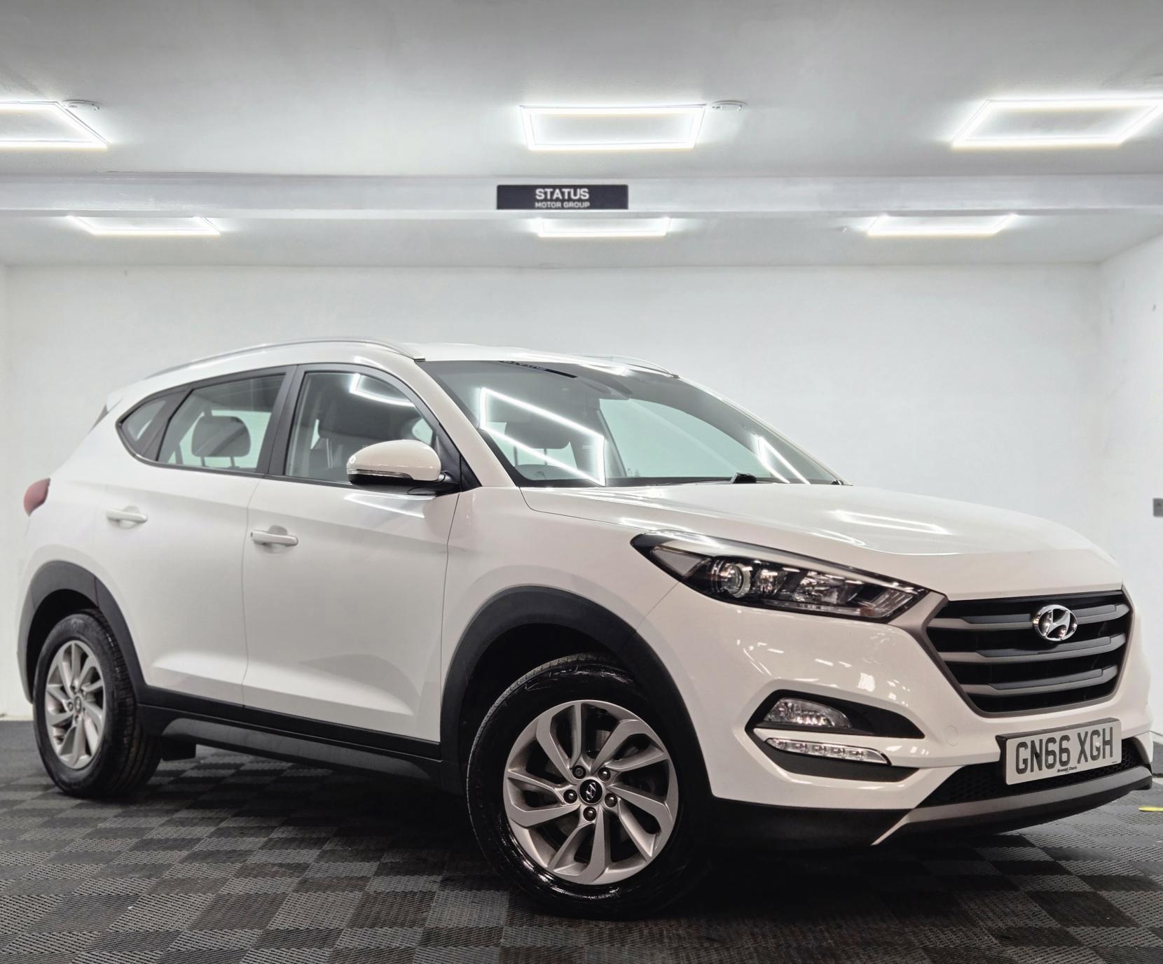 Hyundai TUCSON 2.0 CRDi SE Nav SUV 5dr Diesel Auto 4WD Euro 6 (185 ps)