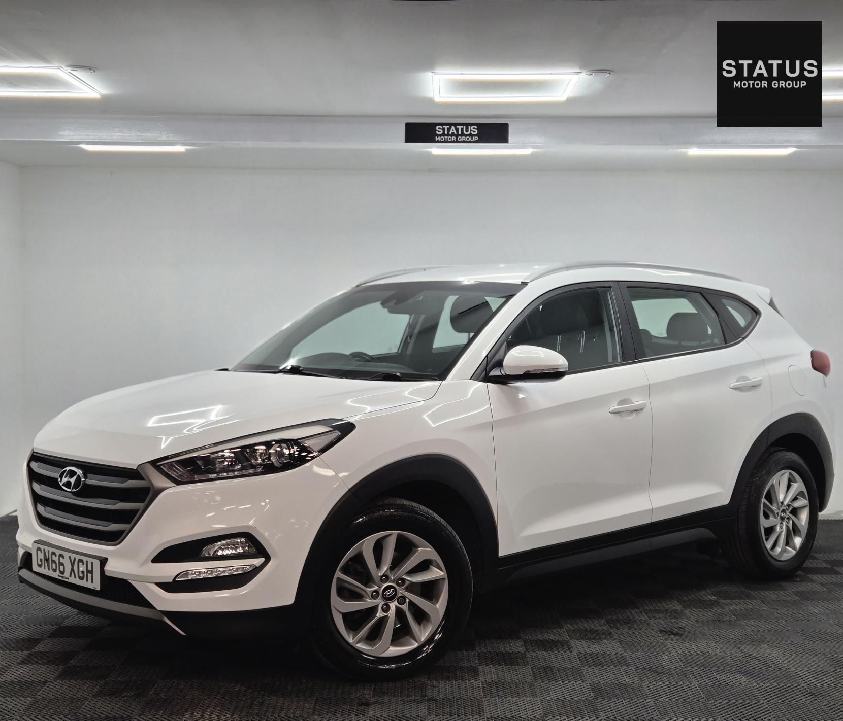 Hyundai TUCSON 2.0 CRDi SE Nav SUV 5dr Diesel Auto 4WD Euro 6 (185 ps)