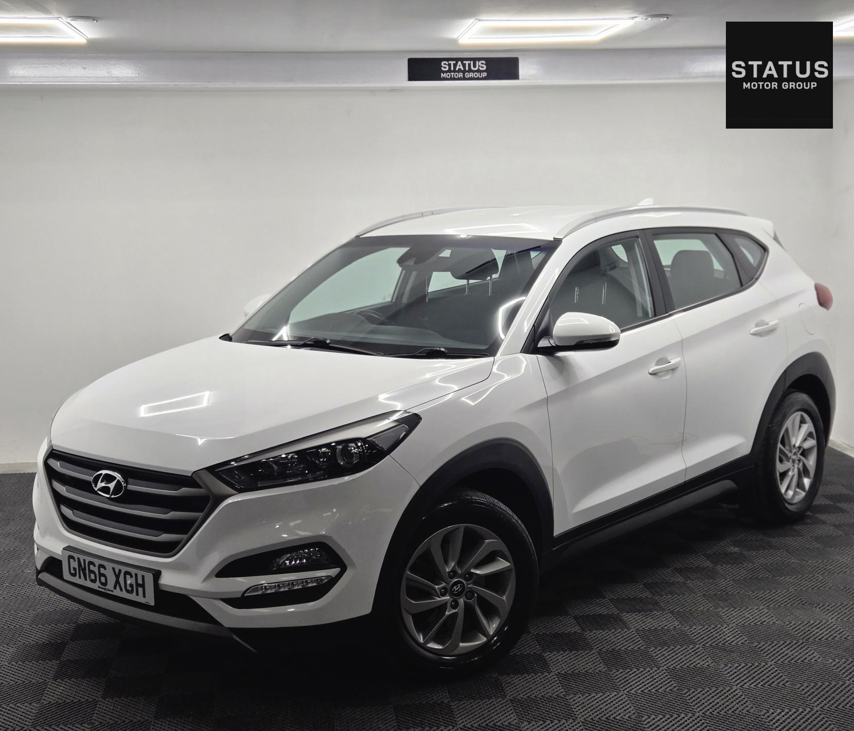 Hyundai TUCSON 2.0 CRDi SE Nav SUV 5dr Diesel Auto 4WD Euro 6 (185 ps)