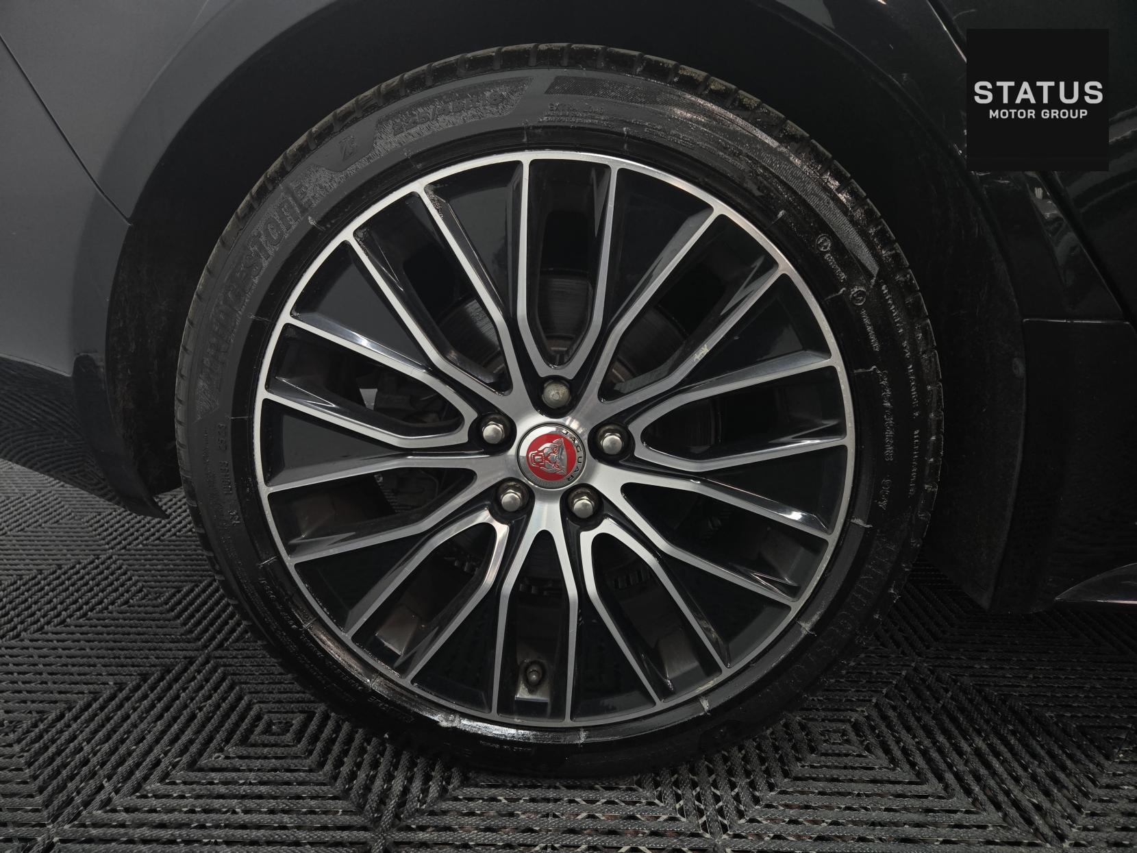 Jaguar XE 2.0d Landmark Saloon 4dr Diesel Auto Euro 6 (s/s) (180 ps)
