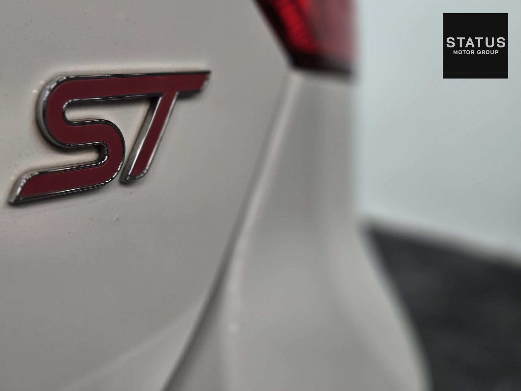 Ford Focus 2.0T EcoBoost ST-2 Hatchback 5dr Petrol Manual Euro 5 (s/s) (250 ps)