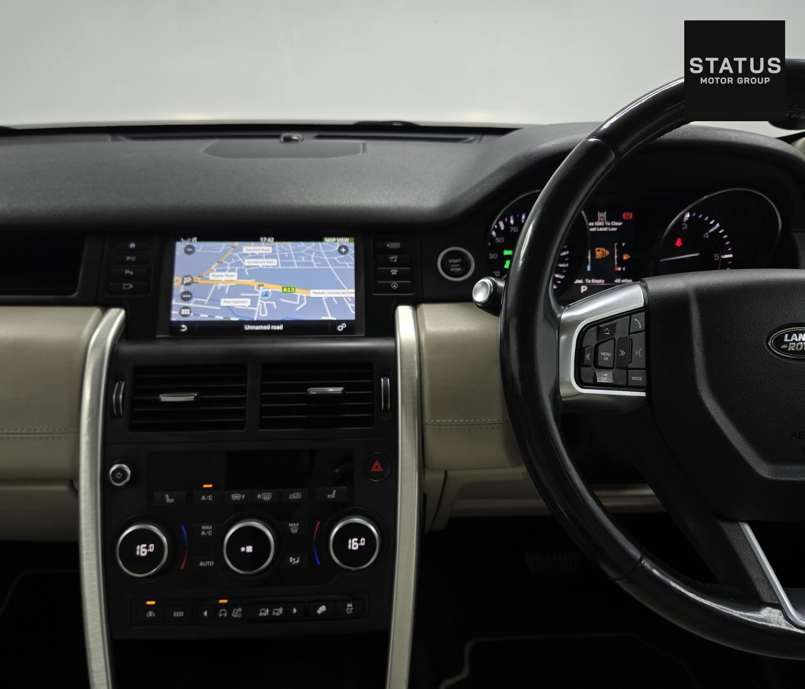Land Rover Discovery Sport 2.0 TD4 HSE Luxury SUV 5dr Diesel Auto 4WD Euro 6 (s/s) (180 ps)