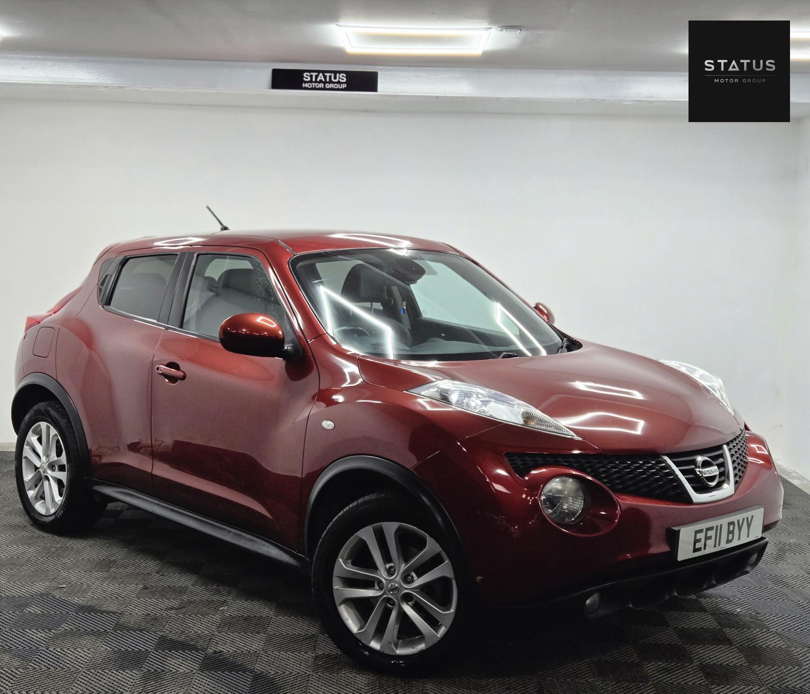 Nissan Juke 1.6 Tekna SUV 5dr Petrol CVT Euro 5 (117 ps)