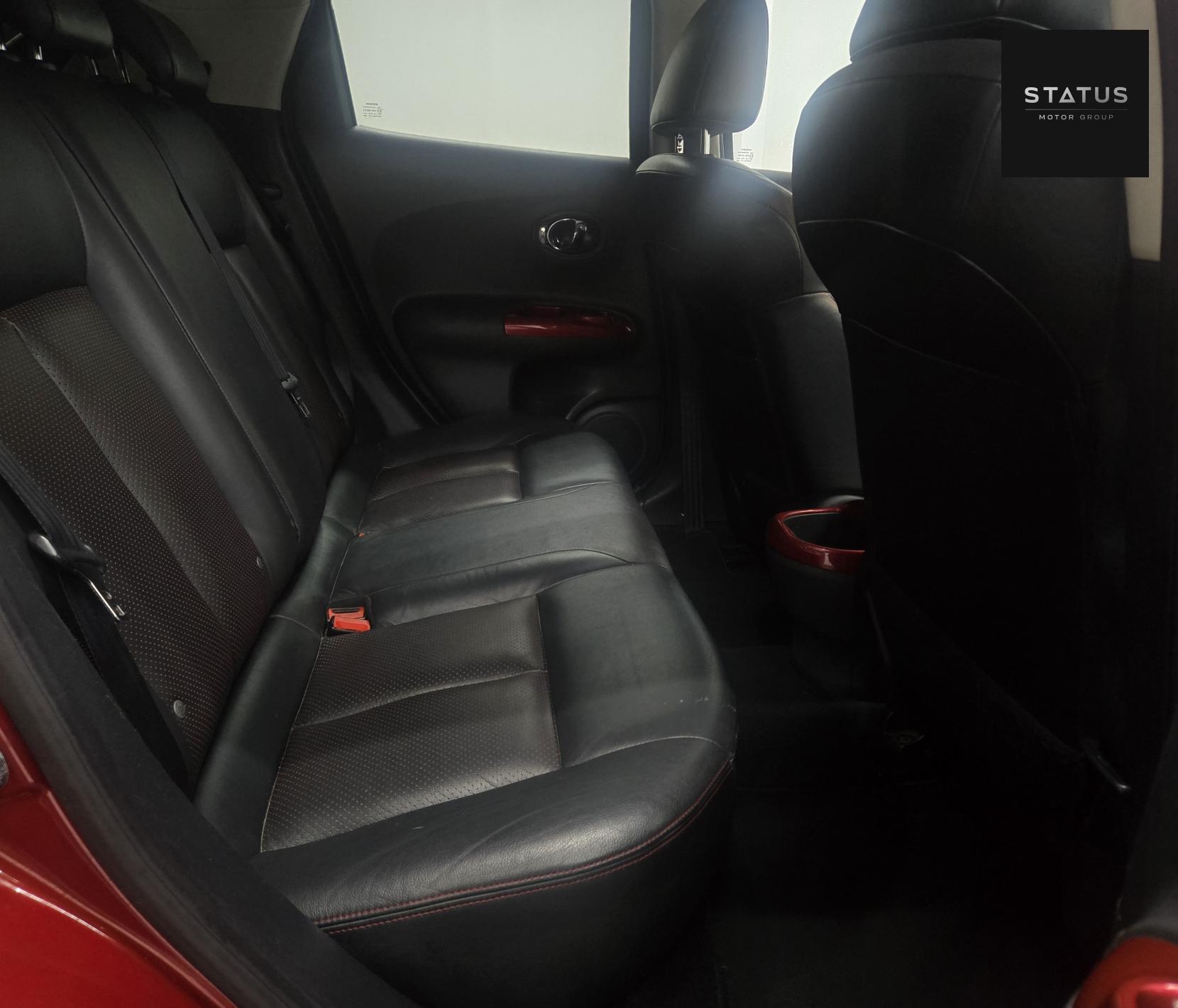 Nissan Juke 1.6 Tekna SUV 5dr Petrol CVT Euro 5 (117 ps)