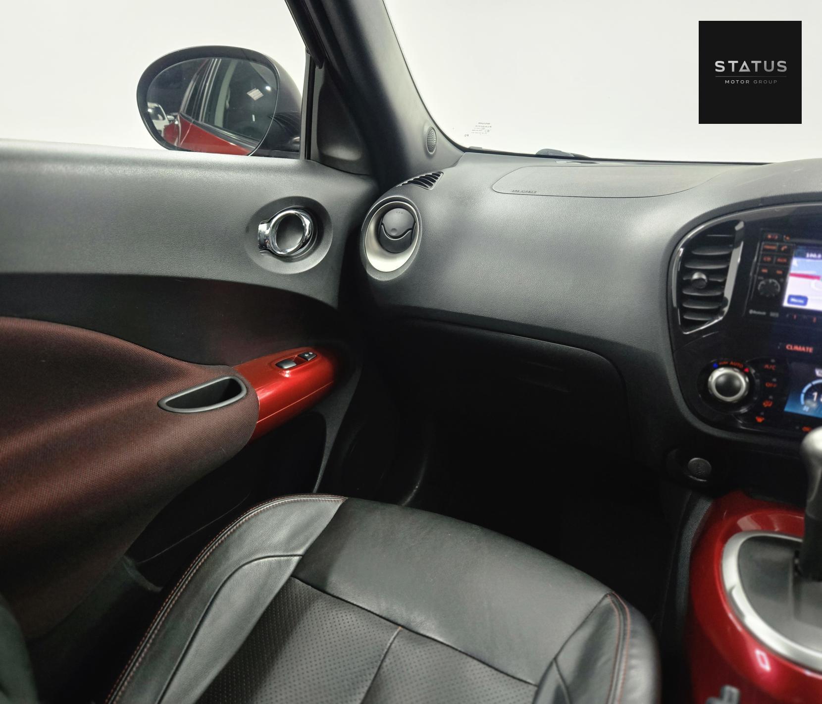 Nissan Juke 1.6 Tekna SUV 5dr Petrol CVT Euro 5 (117 ps)