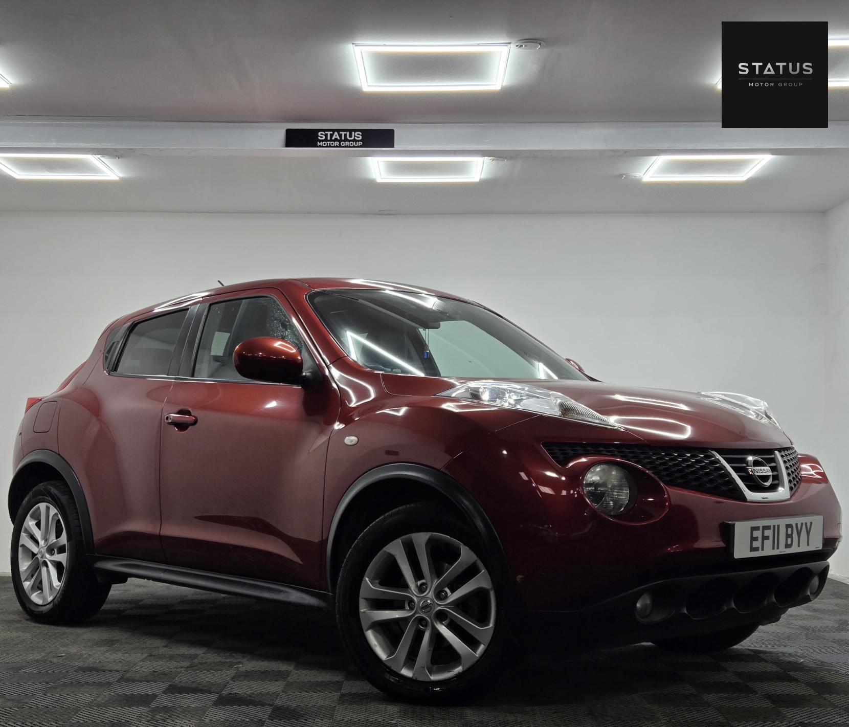 Nissan Juke 1.6 Tekna SUV 5dr Petrol CVT Euro 5 (117 ps)
