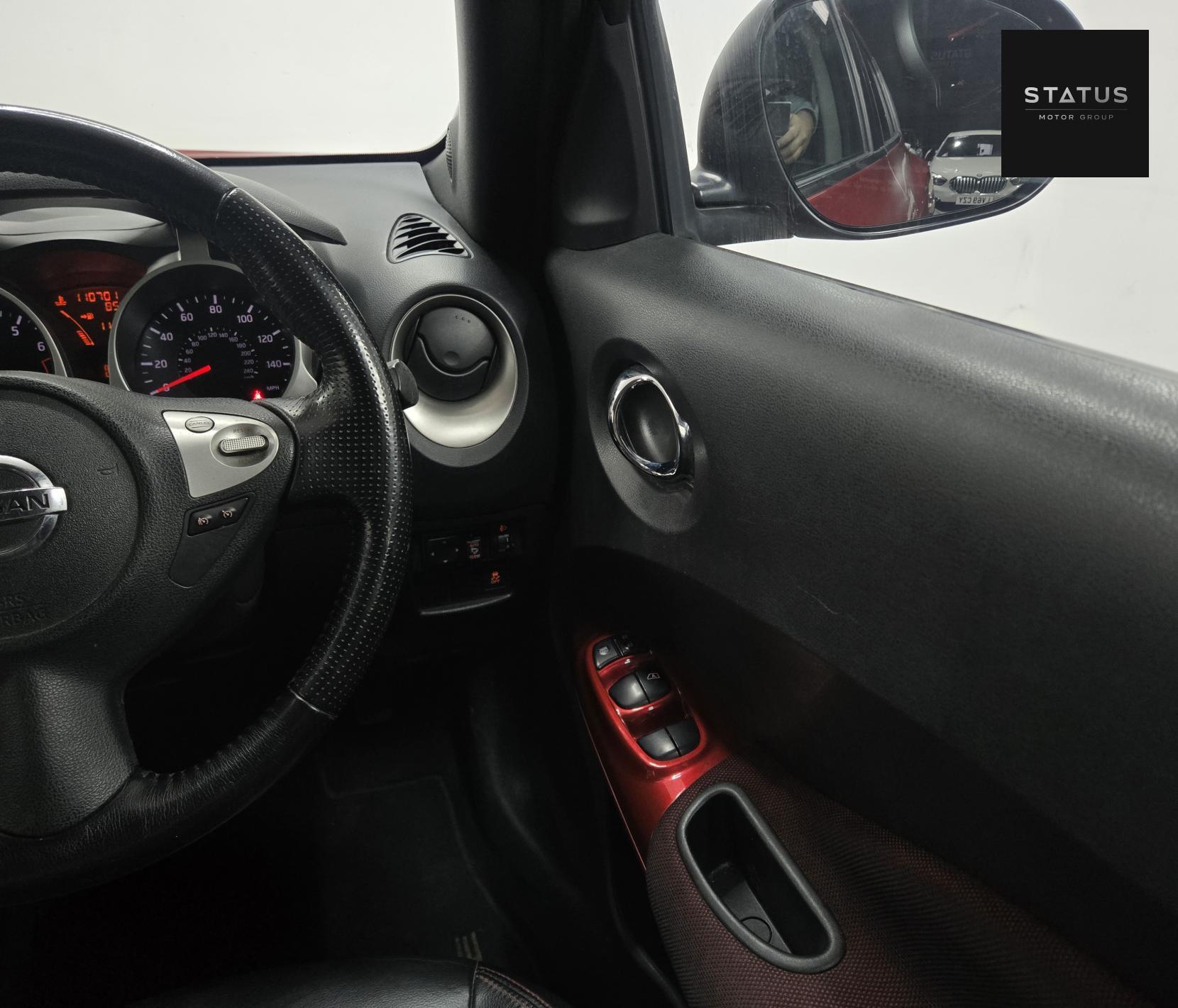 Nissan Juke 1.6 Tekna SUV 5dr Petrol CVT Euro 5 (117 ps)