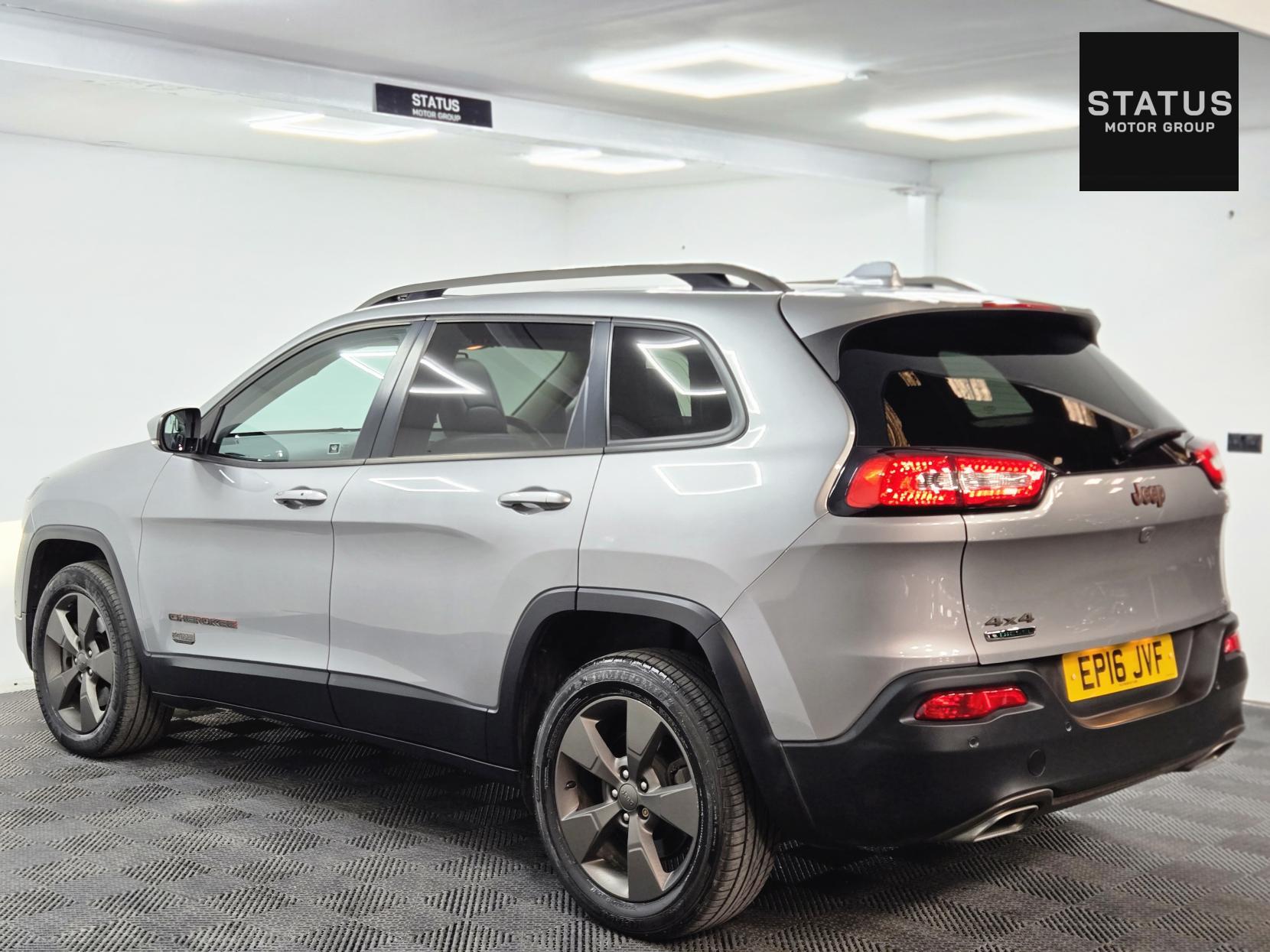 Jeep Cherokee 2.2 MultiJetII 75th Anniversary SUV 5dr Diesel Auto 4WD Euro 6 (s/s) (200 ps)