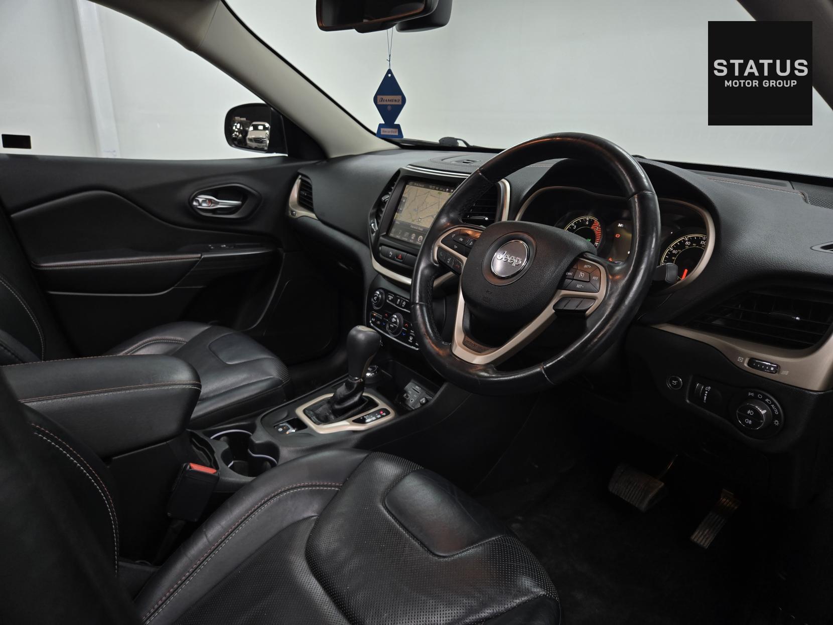 Jeep Cherokee 2.2 MultiJetII 75th Anniversary SUV 5dr Diesel Auto 4WD Euro 6 (s/s) (200 ps)