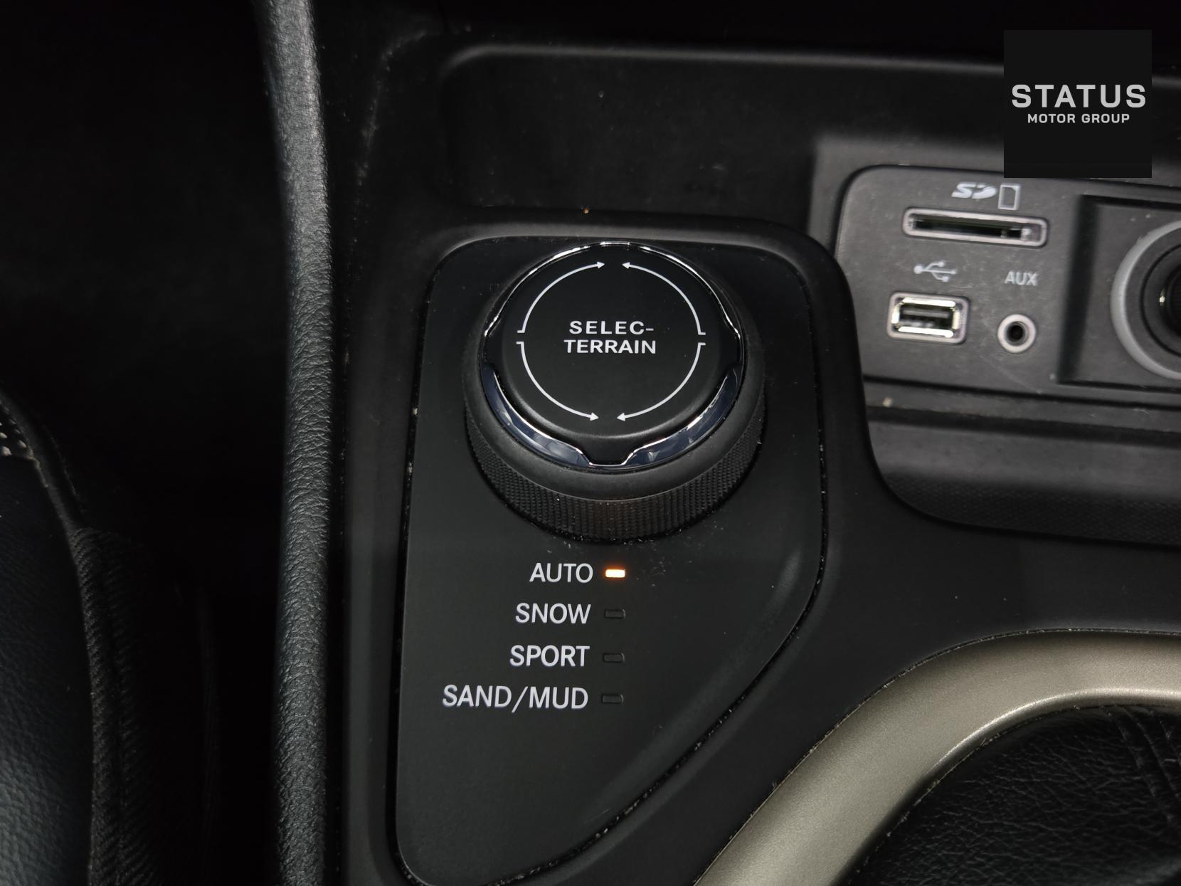 Jeep Cherokee 2.2 MultiJetII 75th Anniversary SUV 5dr Diesel Auto 4WD Euro 6 (s/s) (200 ps)