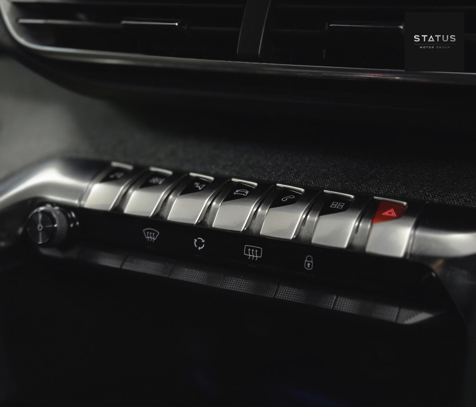 Peugeot 5008 1.2 PureTech Allure Premium SUV 5dr Petrol EAT Euro 6 (s/s) (130 ps)