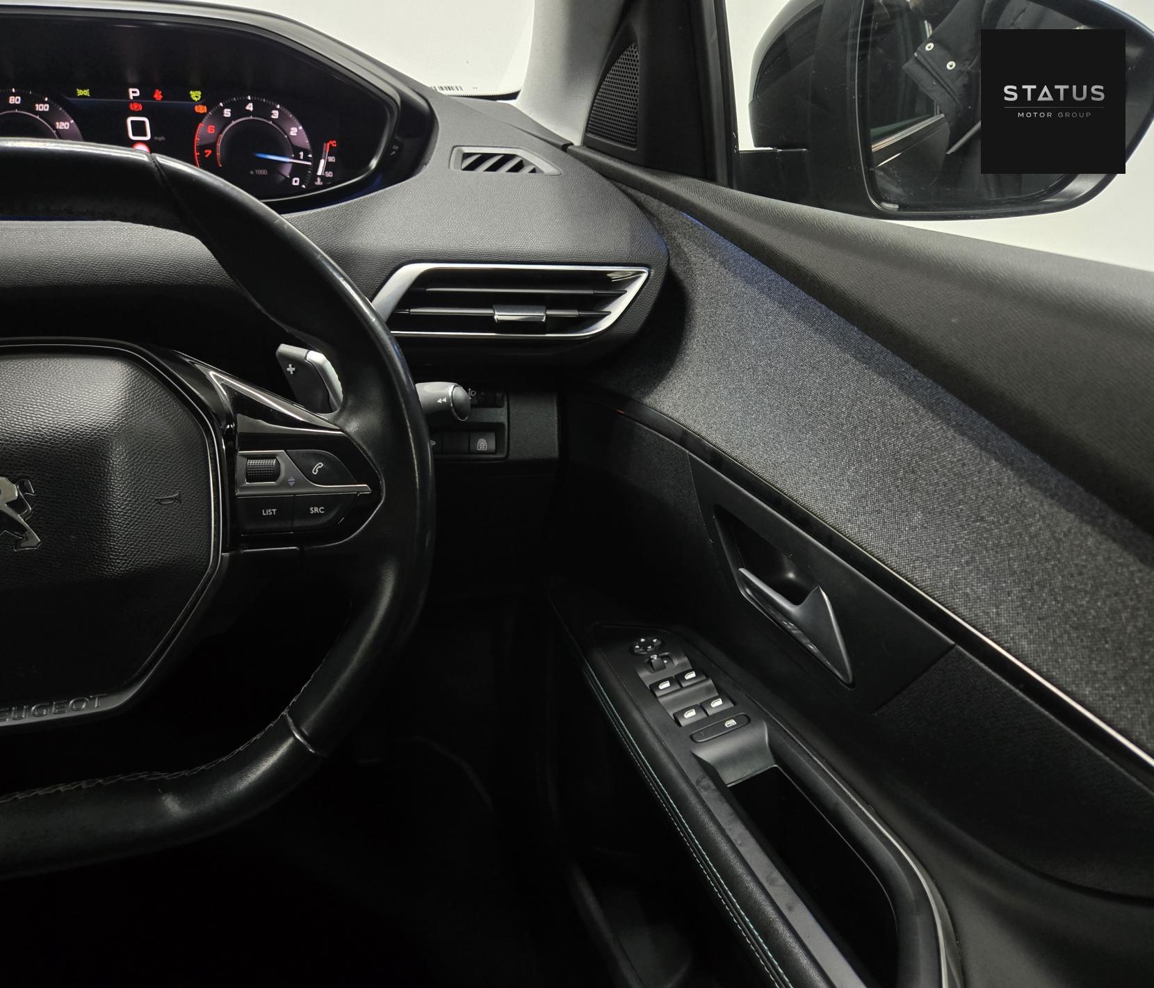 Peugeot 5008 1.2 PureTech Allure Premium SUV 5dr Petrol EAT Euro 6 (s/s) (130 ps)