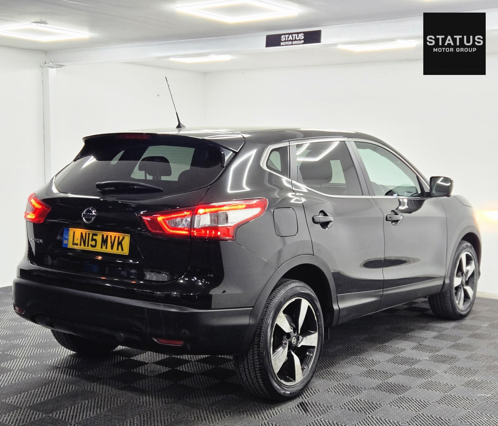 Nissan Qashqai 1.2 DIG-T n-tec SUV 5dr Petrol XTRON 2WD Euro 5 (s/s) (115 ps)